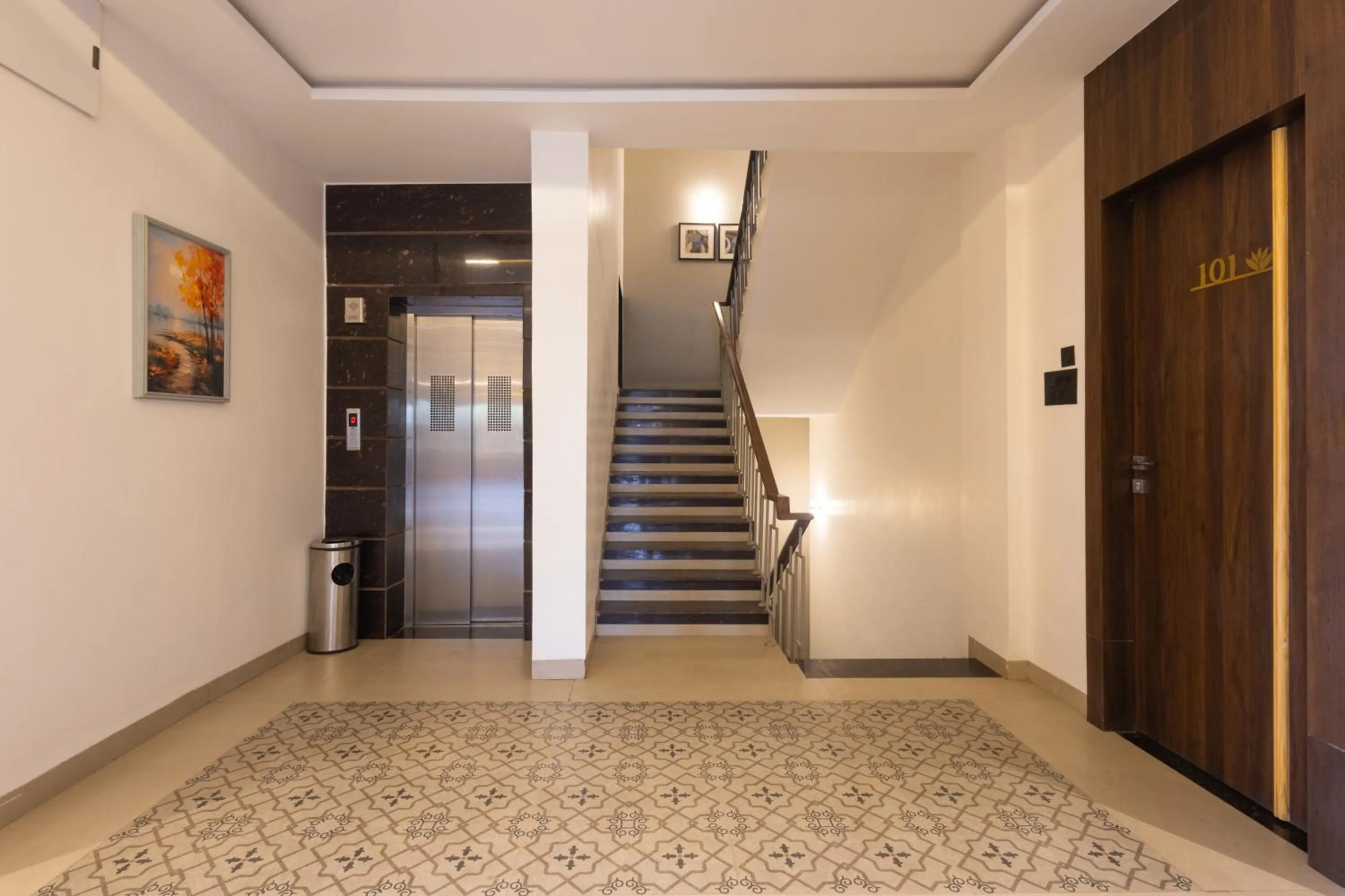 Pravasa Stay Near Luv Kush Square