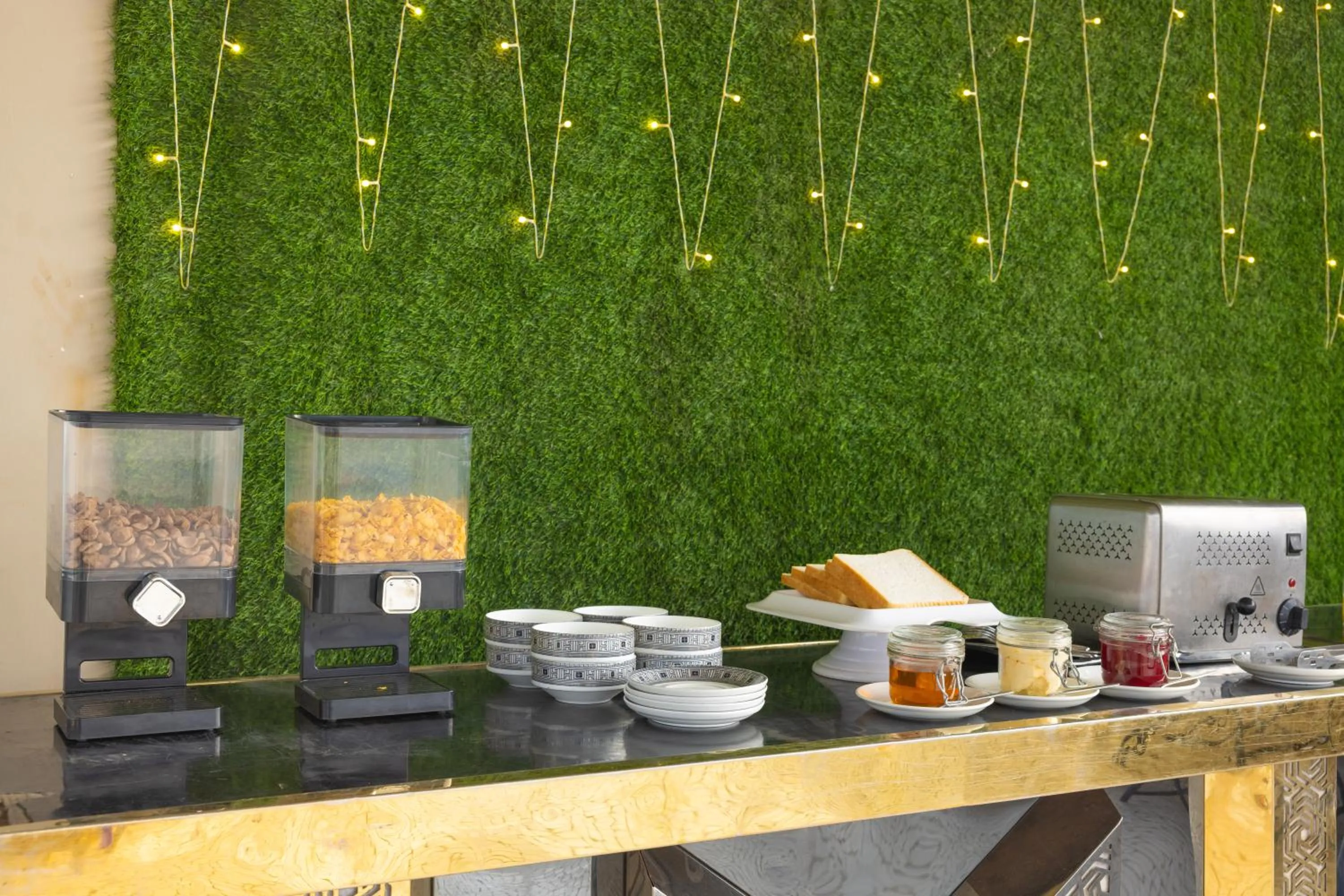 Pravasa Stay Near Luv Kush Square