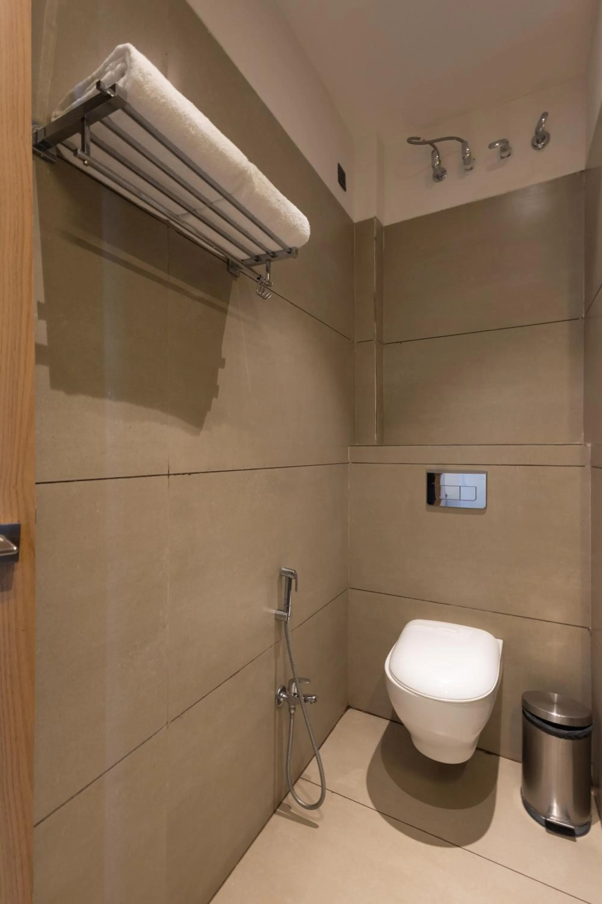 Pravasa Stay Near Luv Kush Square