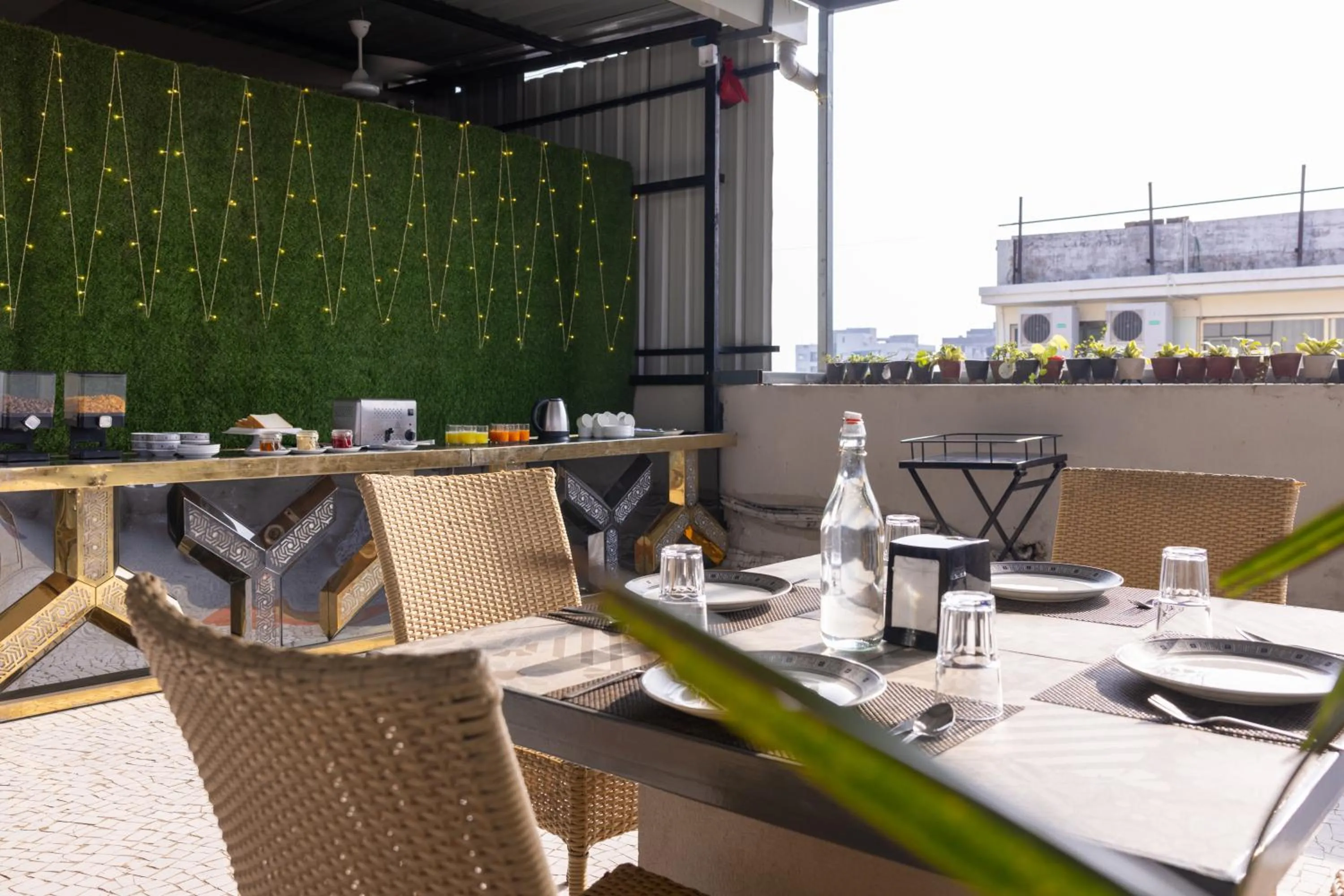 Pravasa Stay Near Luv Kush Square