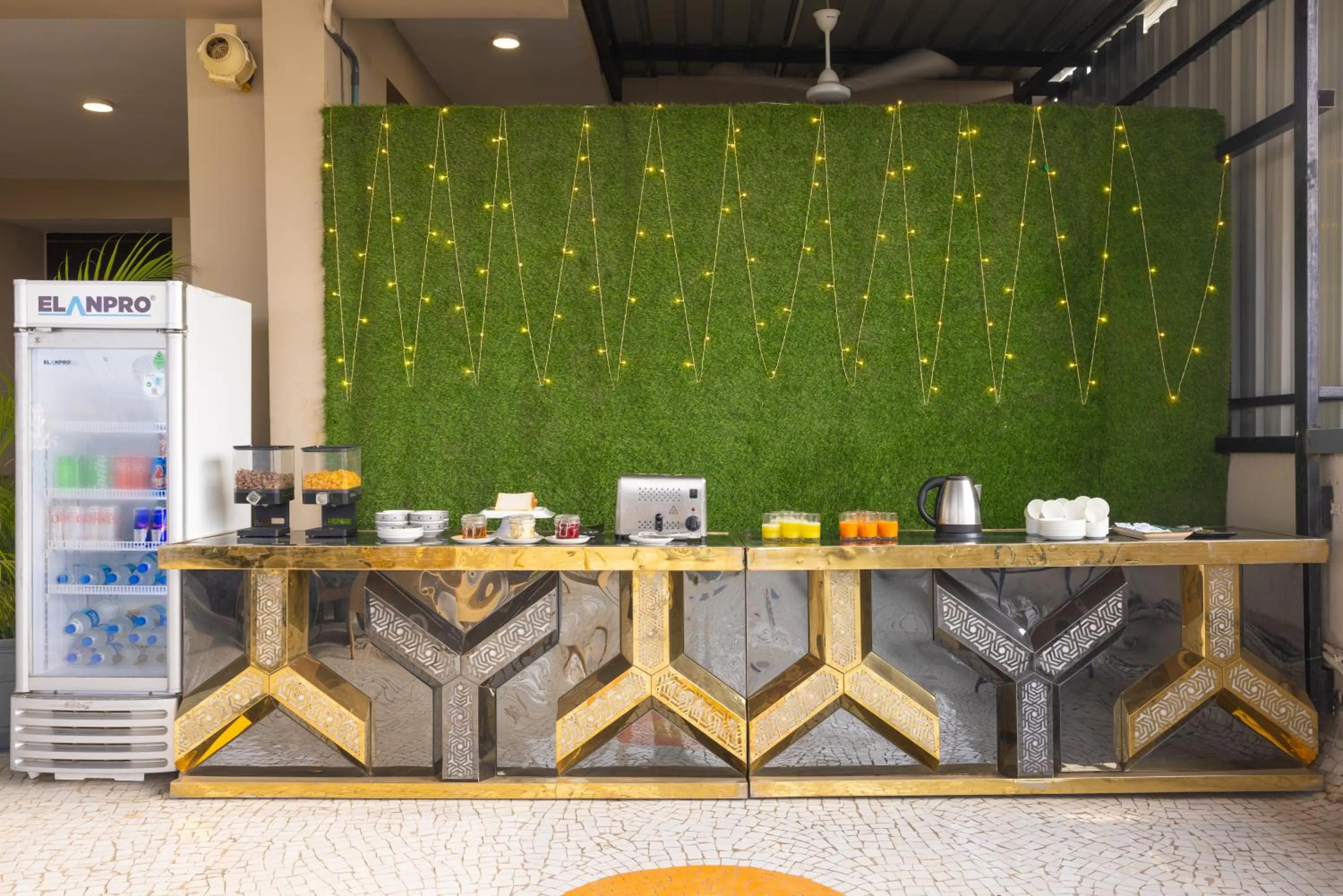 Pravasa Stay Near Luv Kush Square