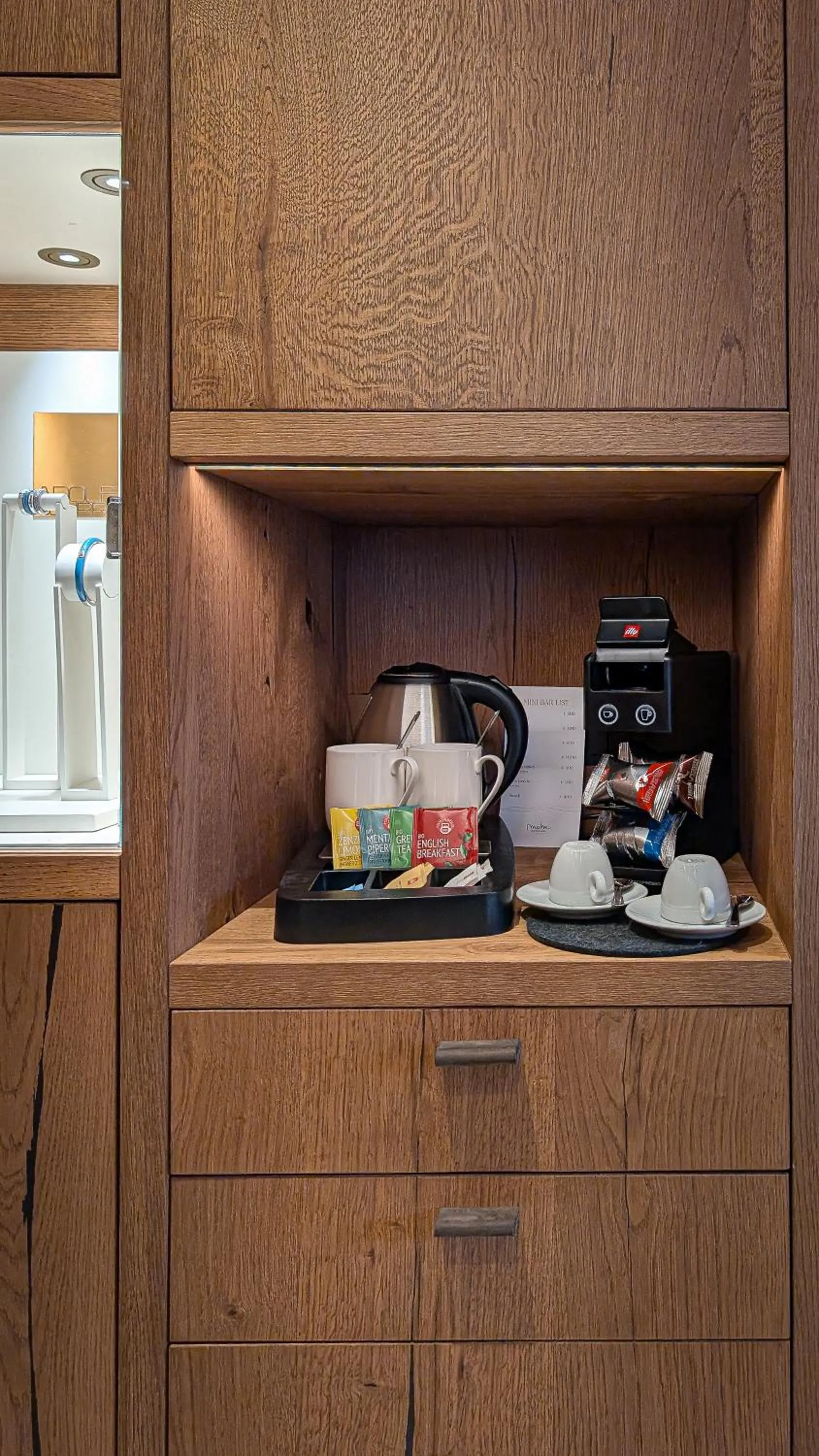 Coffee/tea facilities in Mohe Boutique Hotel