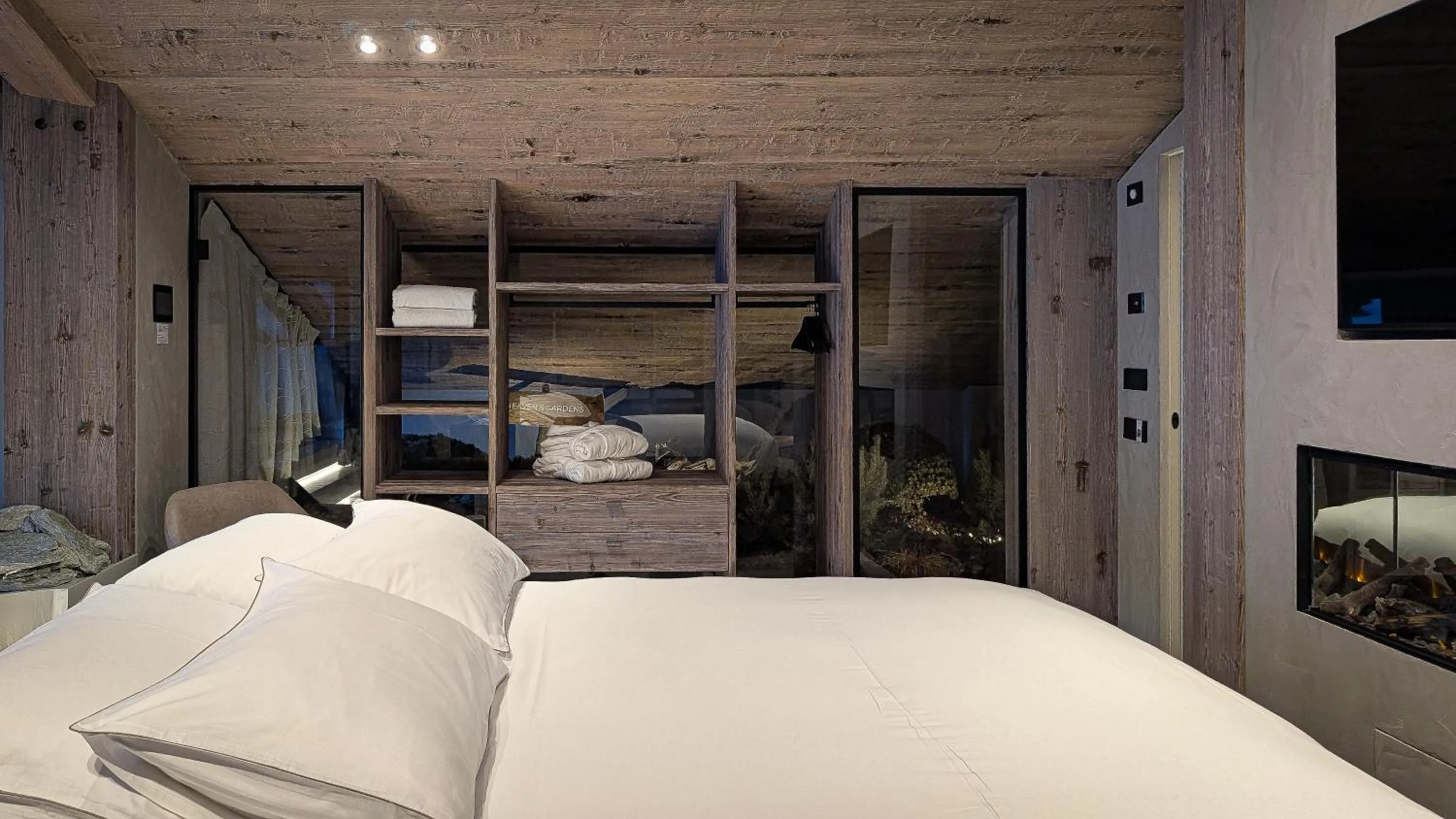 Bed in Mohe Boutique Hotel