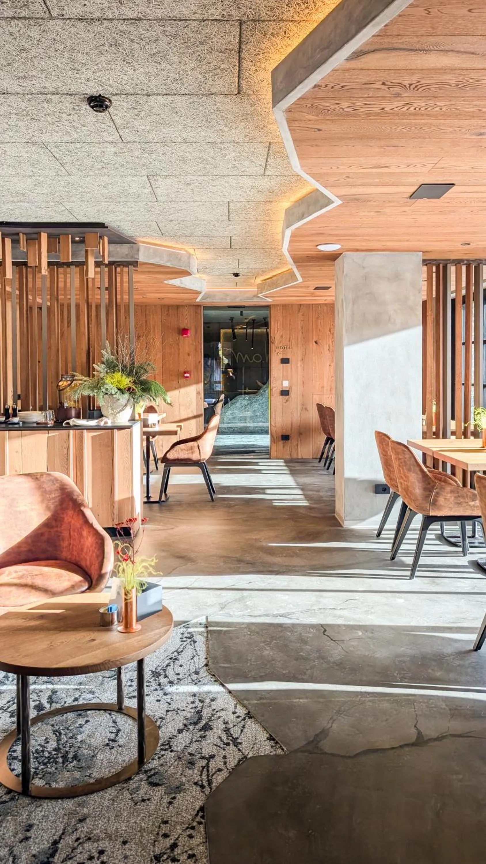 Restaurant/places to eat in Mohe Boutique Hotel