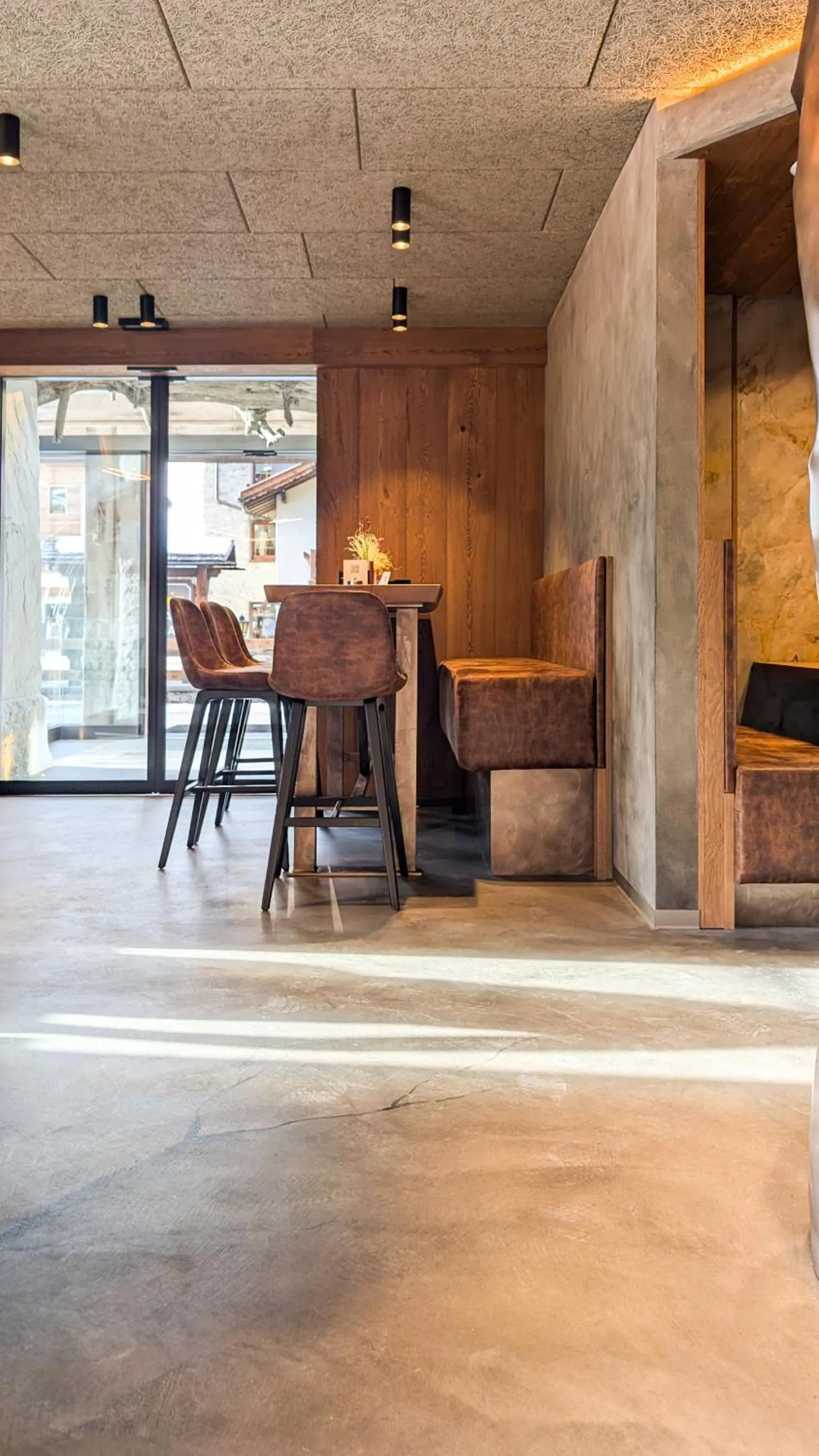 Restaurant/places to eat in Mohe Boutique Hotel