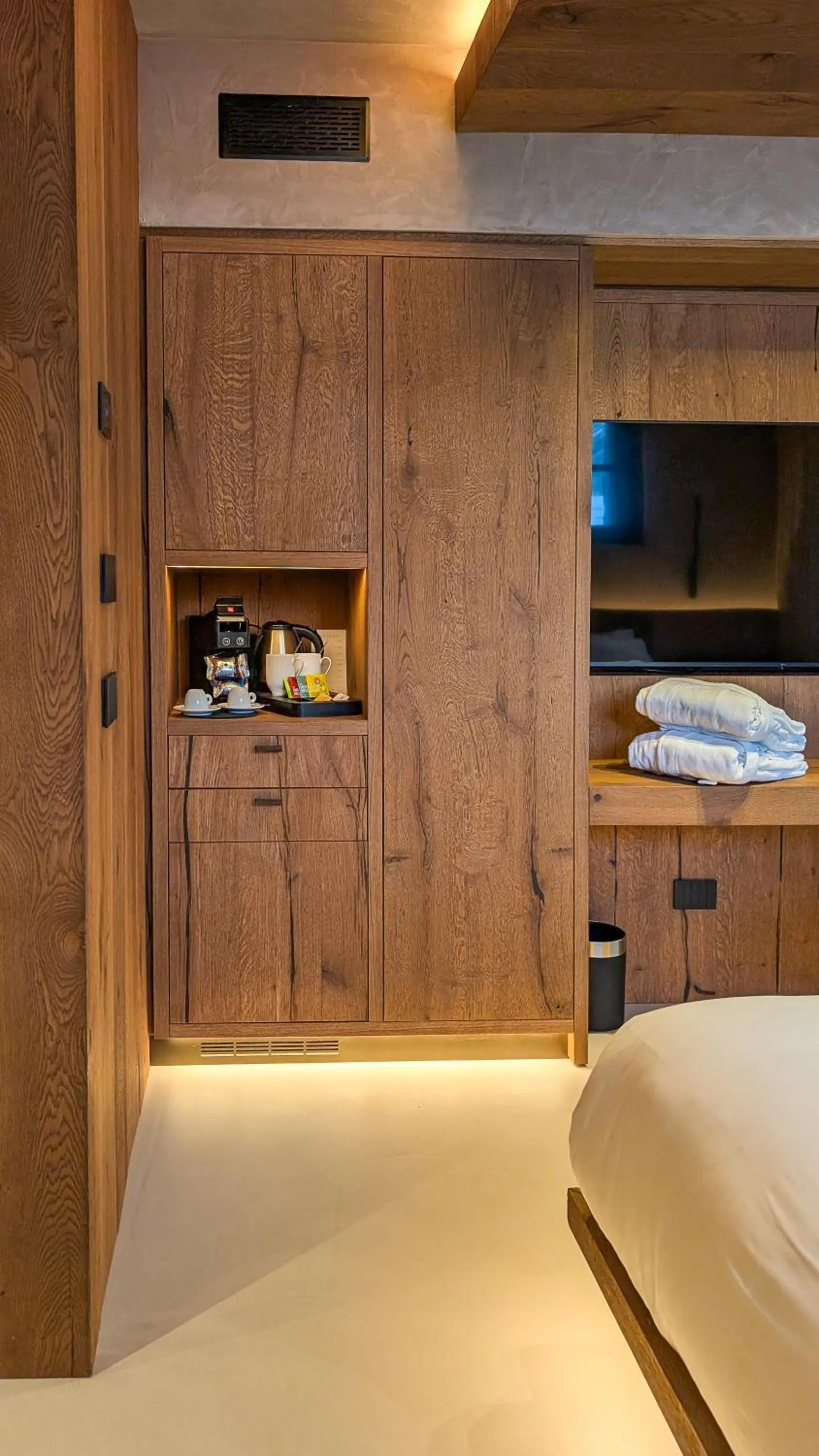 Coffee/tea facilities, Bed in Mohe Boutique Hotel