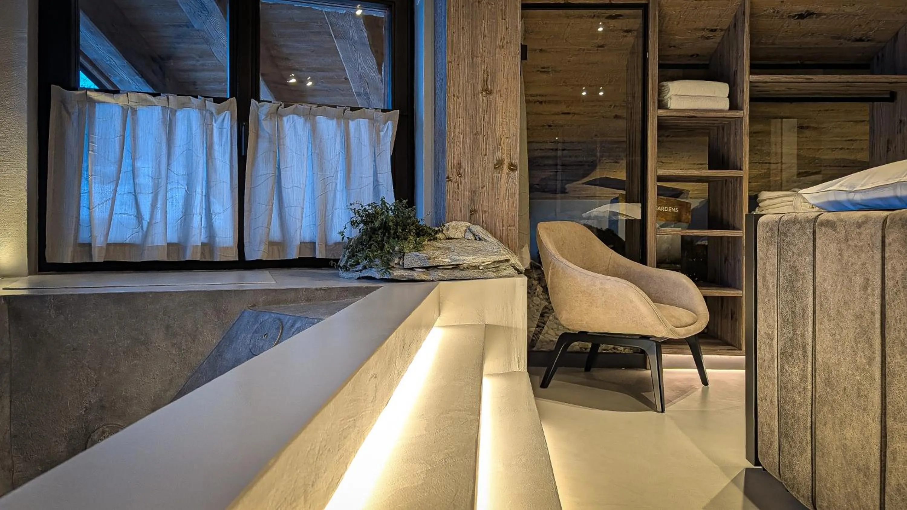 Hot Tub in Mohe Boutique Hotel