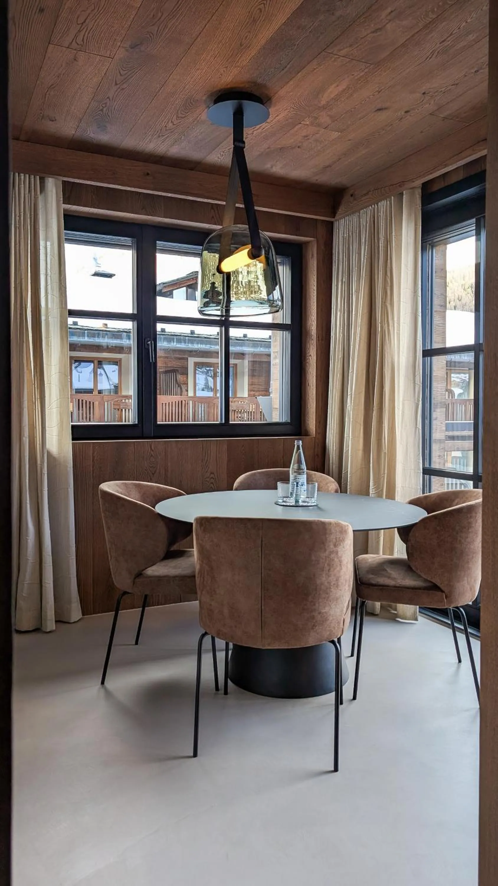 Seating area in Mohe Boutique Hotel