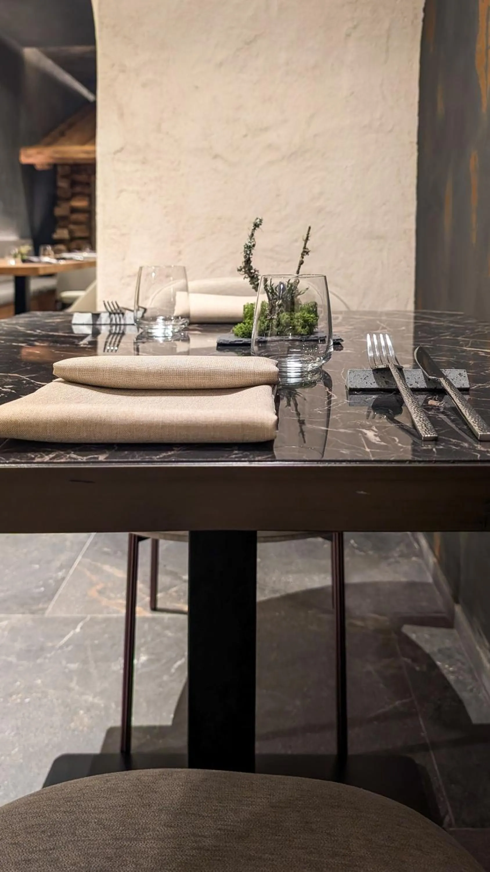 Restaurant/places to eat in Mohe Boutique Hotel