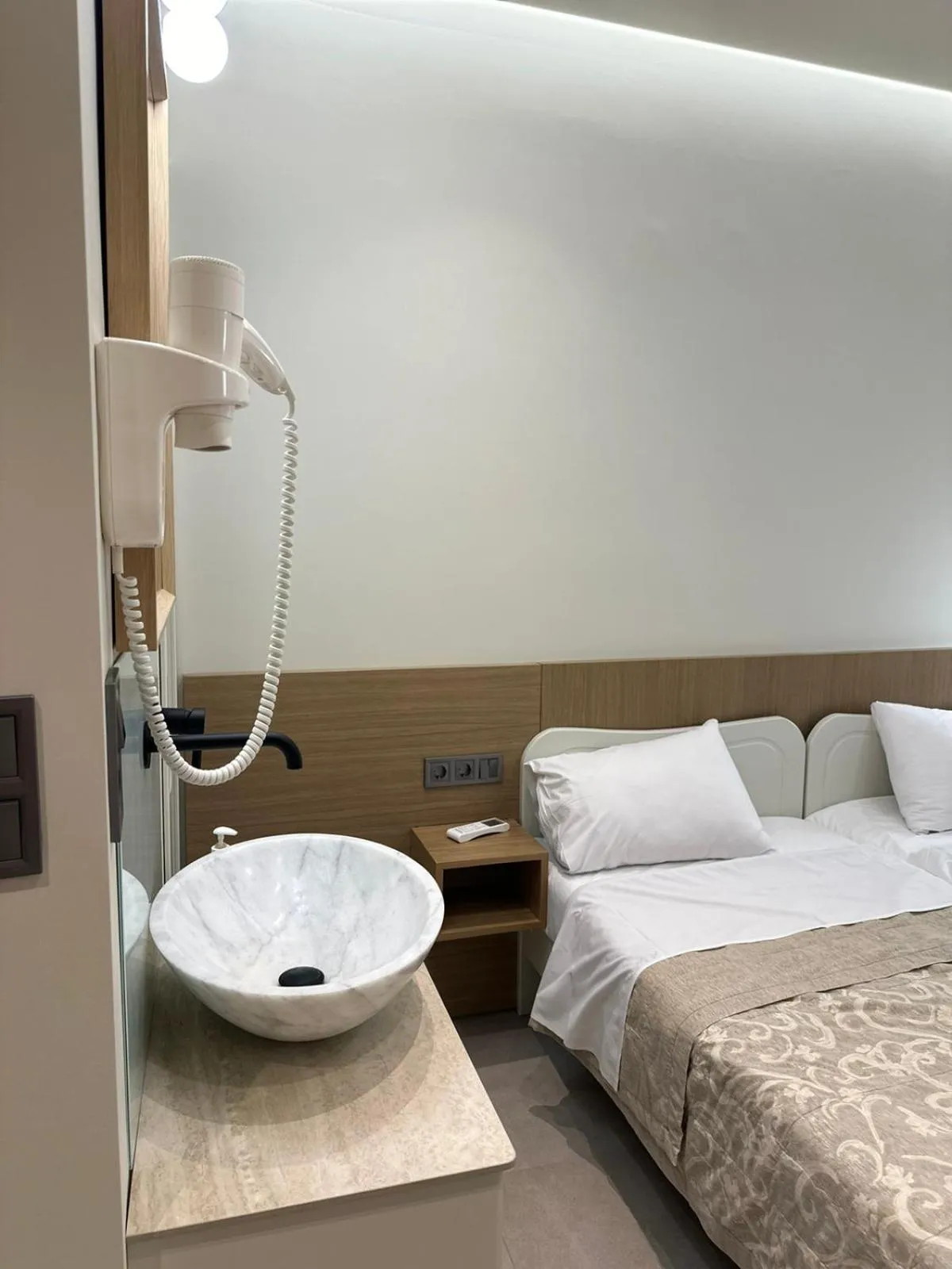 Bedroom, Bed in Anemos