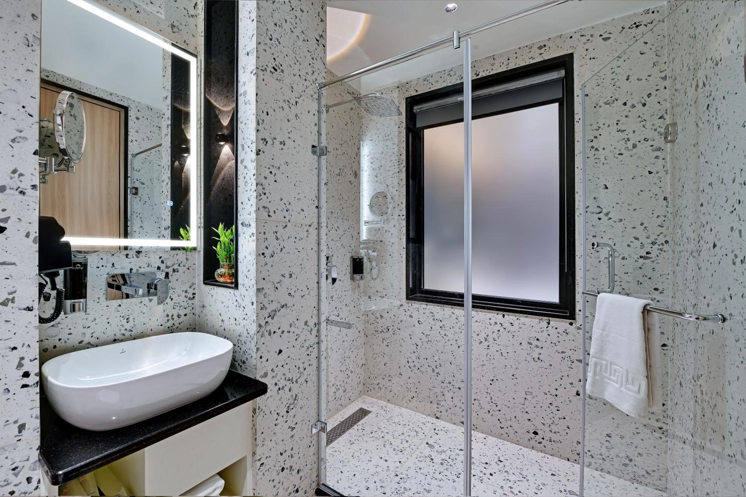 Bathroom in Quality Inn City Centre Varanasi