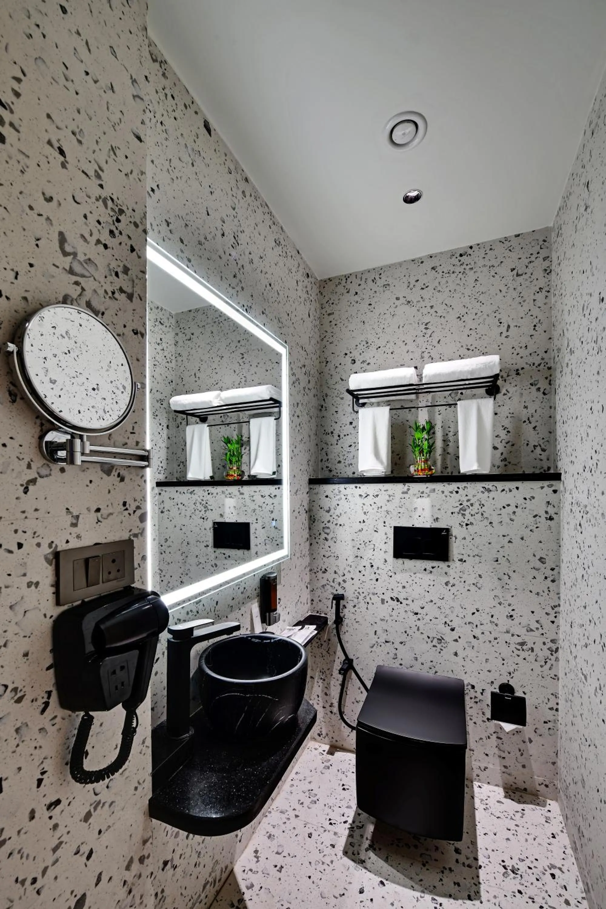 Bathroom in Quality Inn City Centre Varanasi