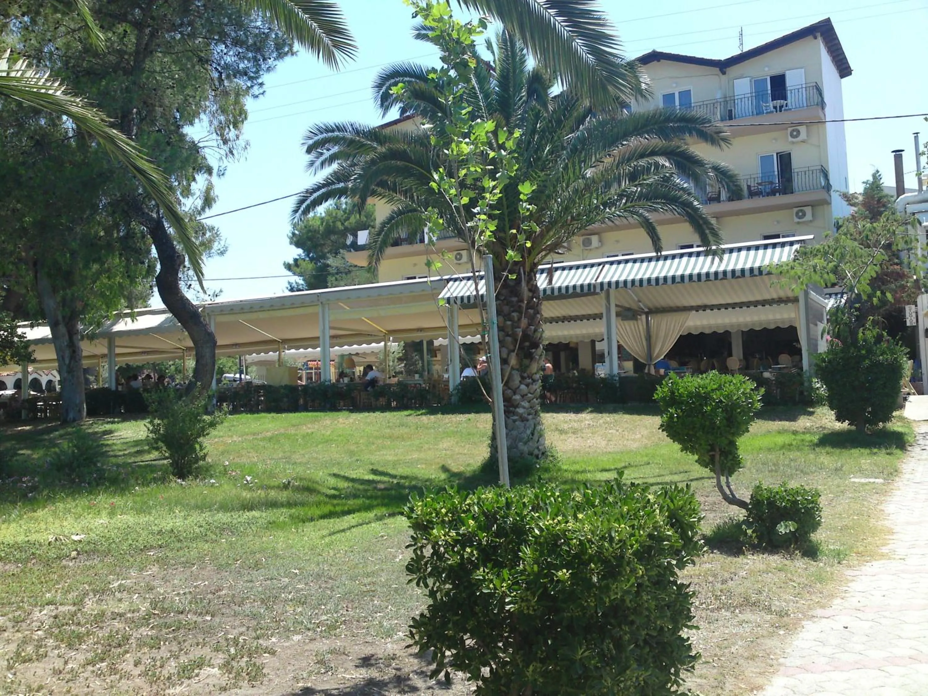 Facade/entrance in Plaza Hotel
