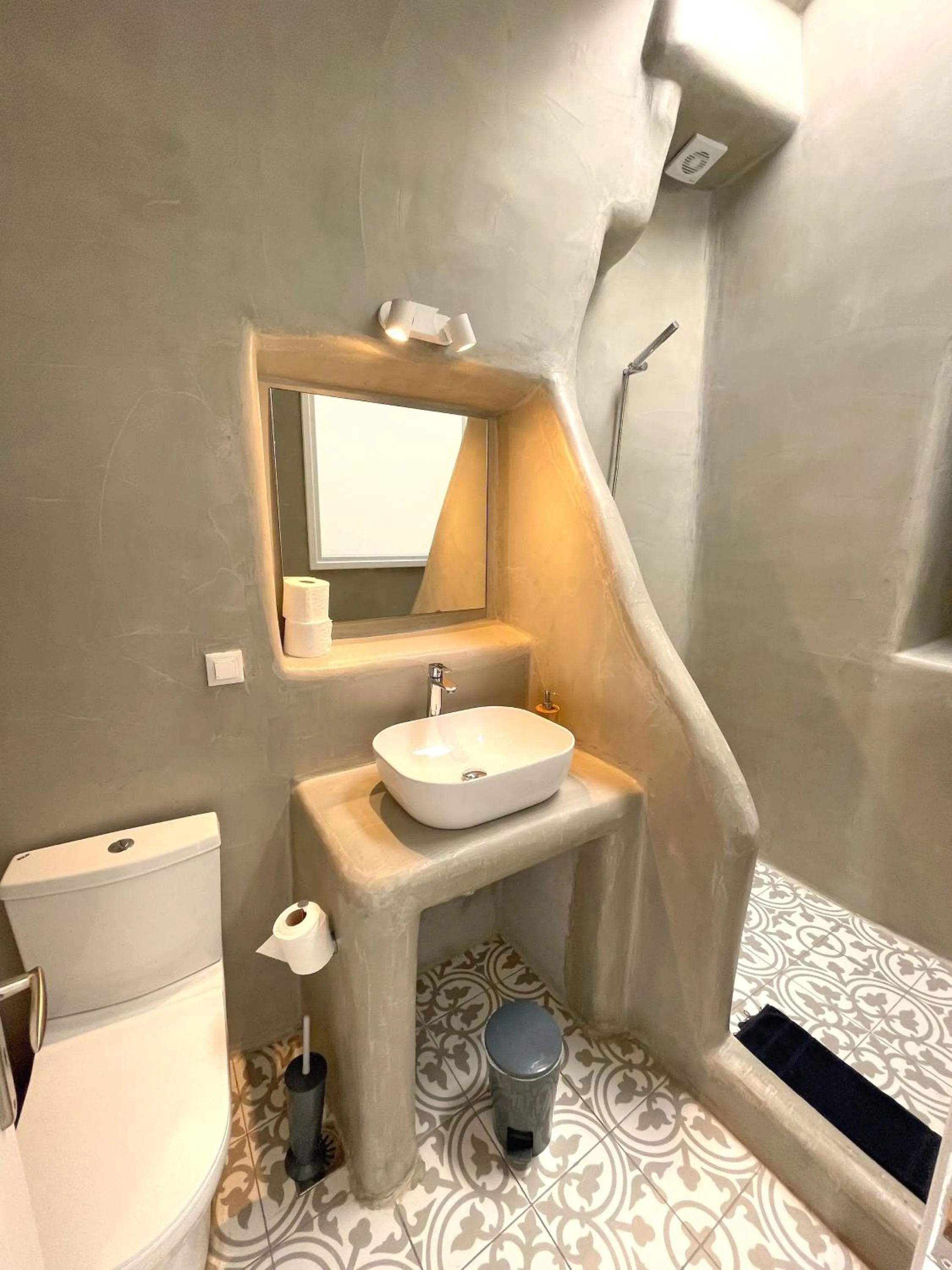 Bathroom in Lefteris