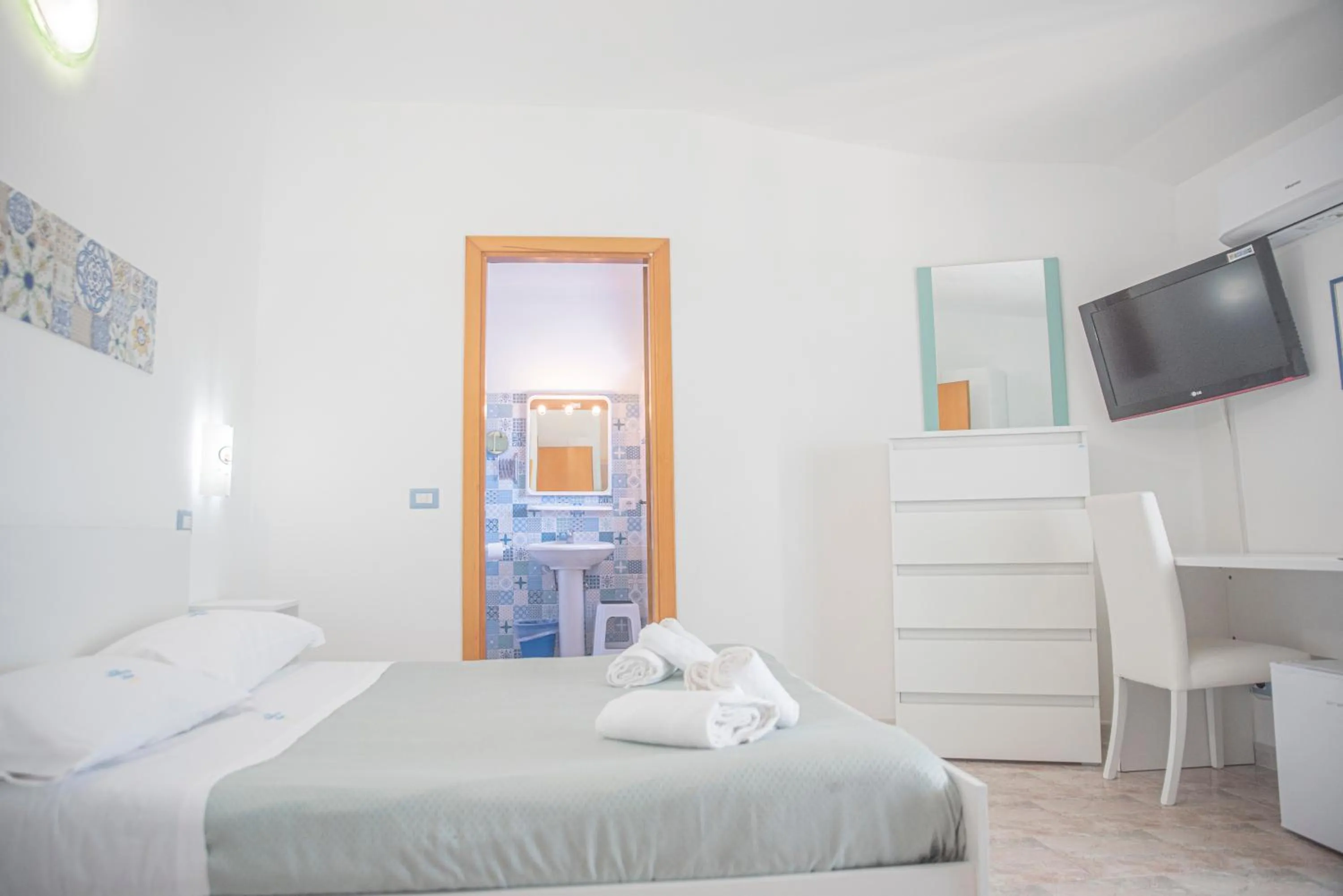 Bedroom, Bed in Hotel Le Tre Caravelle