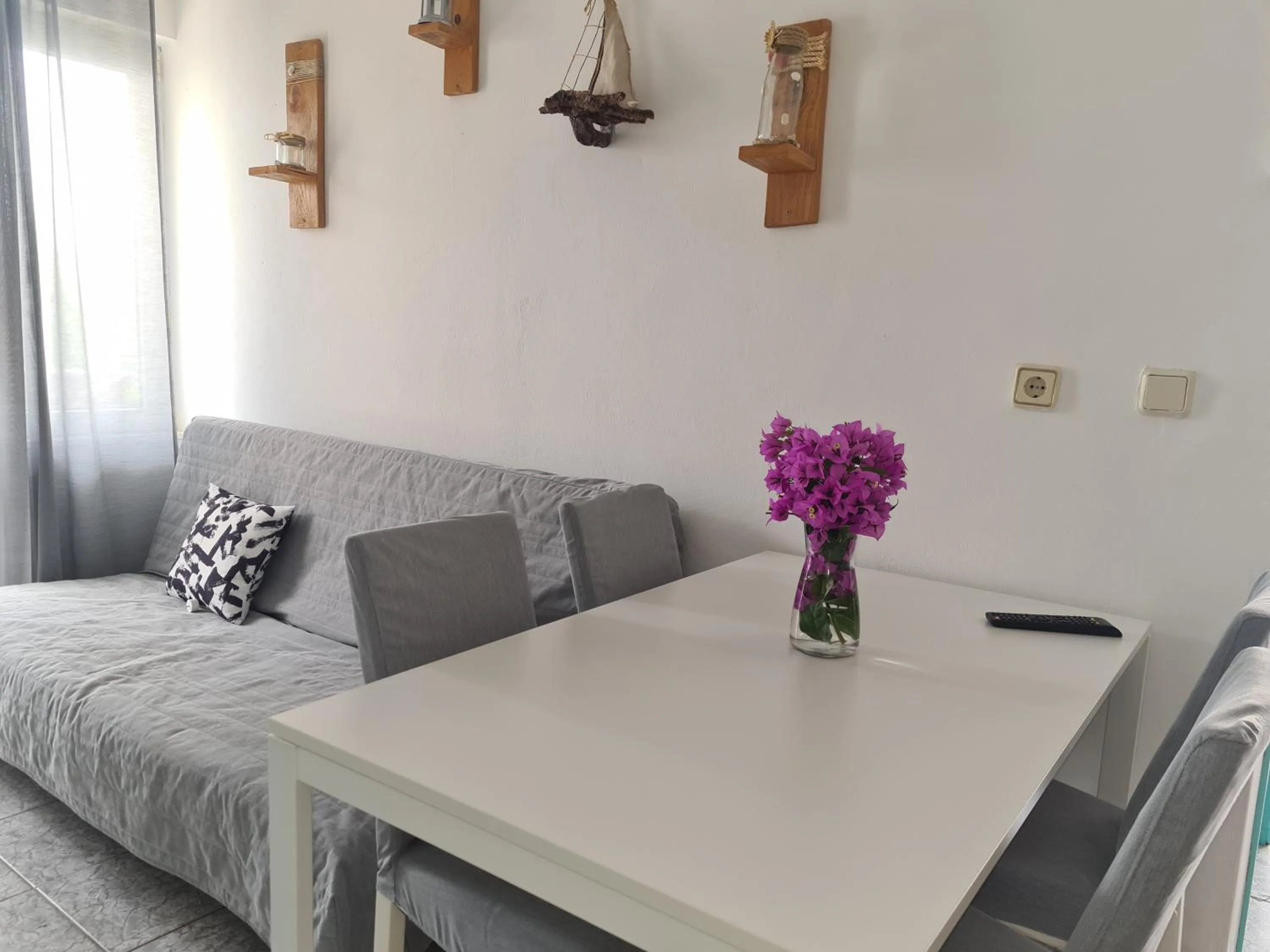 Dining area in Apartments Niko