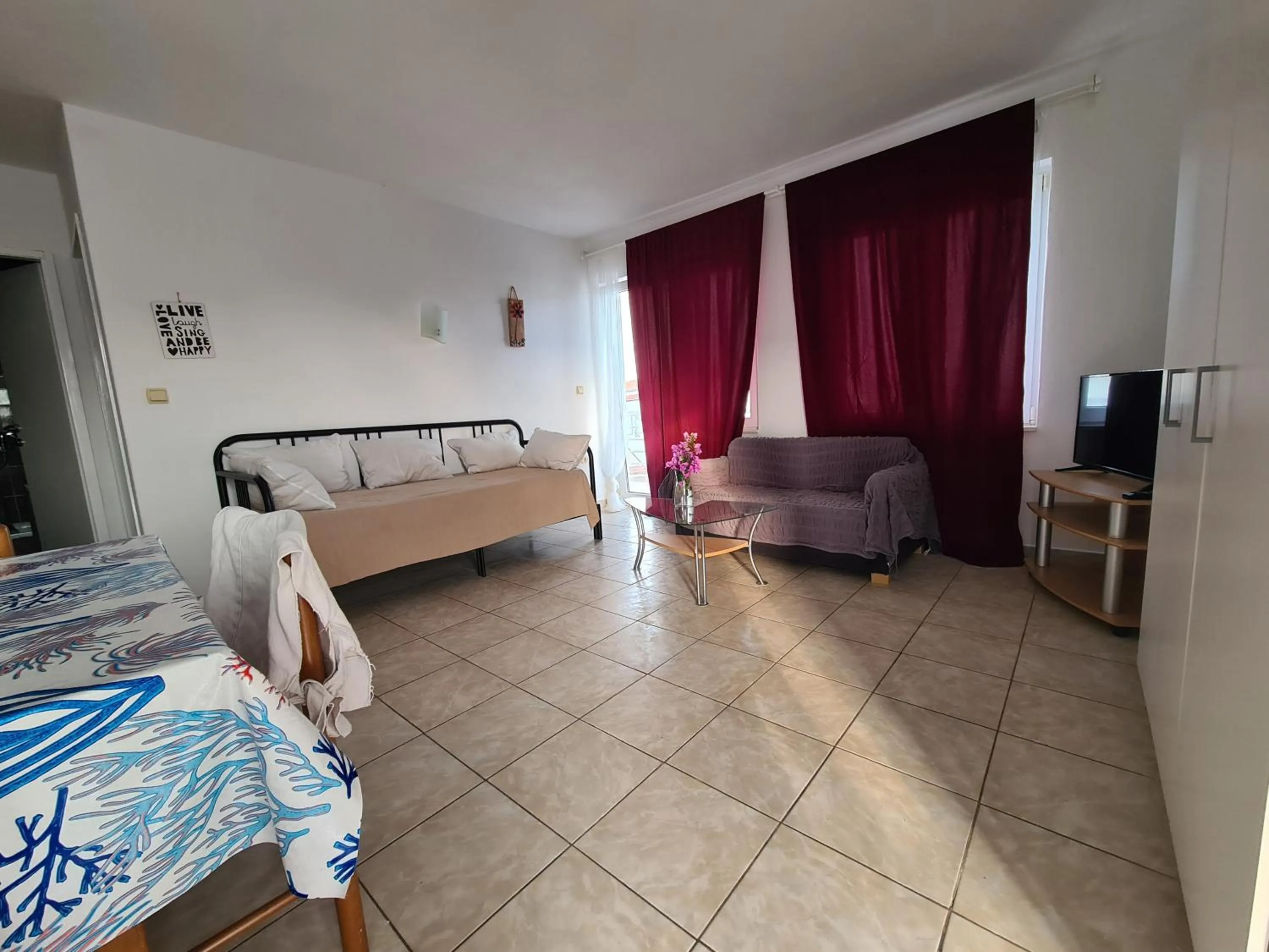 Living room, Bed in Apartments Niko