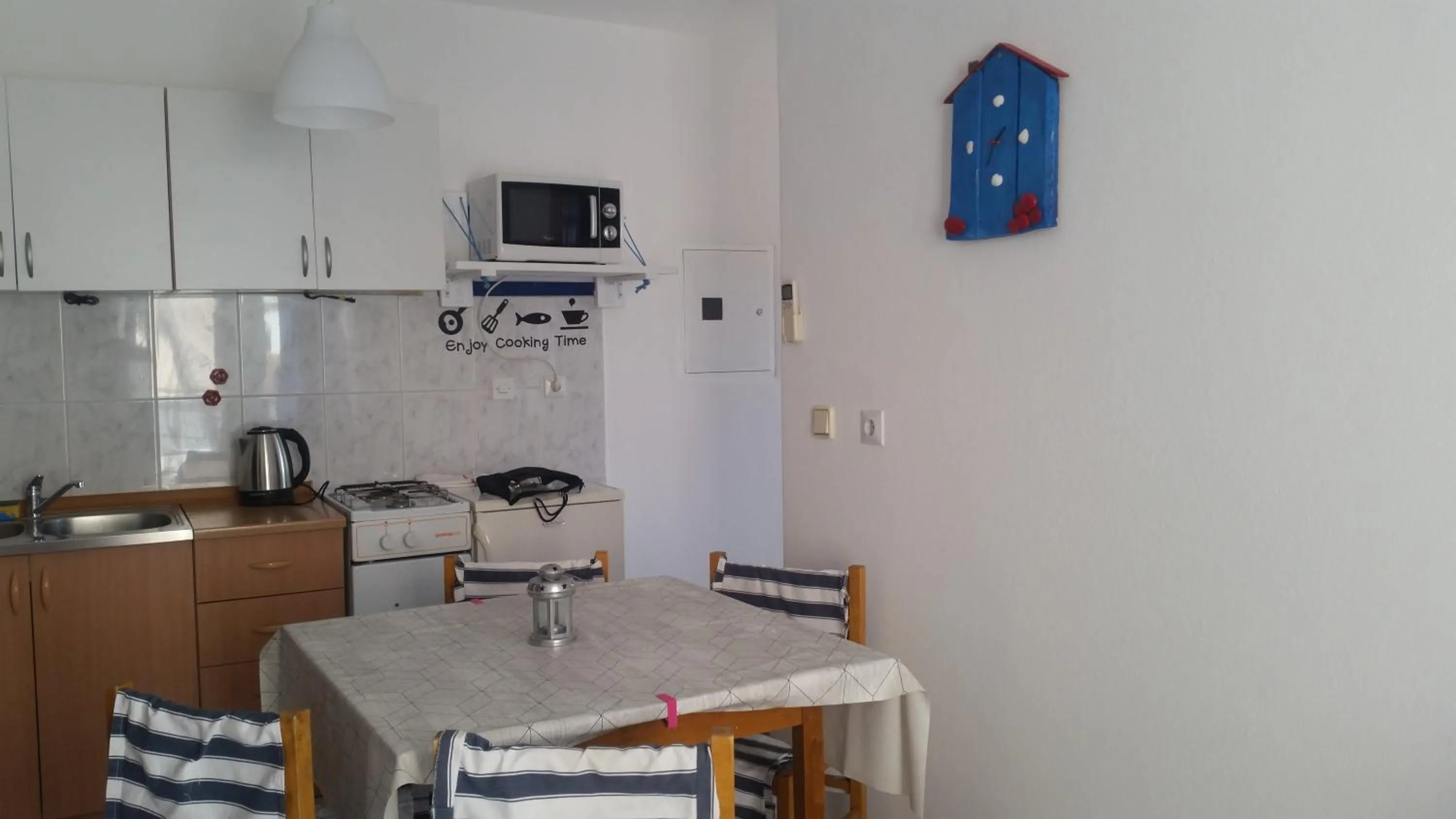 Dining area in Apartments Niko