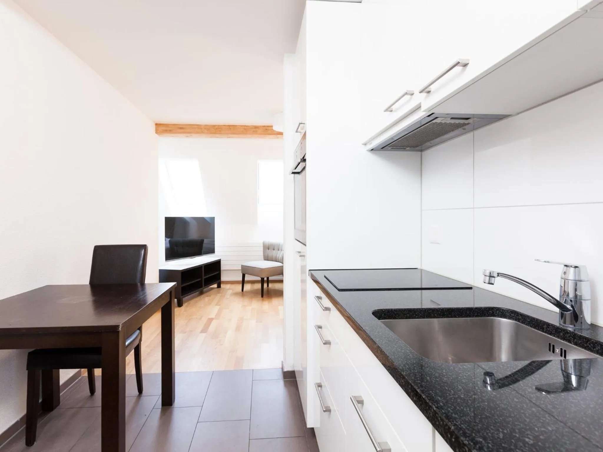 Kitchen or kitchenette in Swiss Star Longstreet - Self Check-In