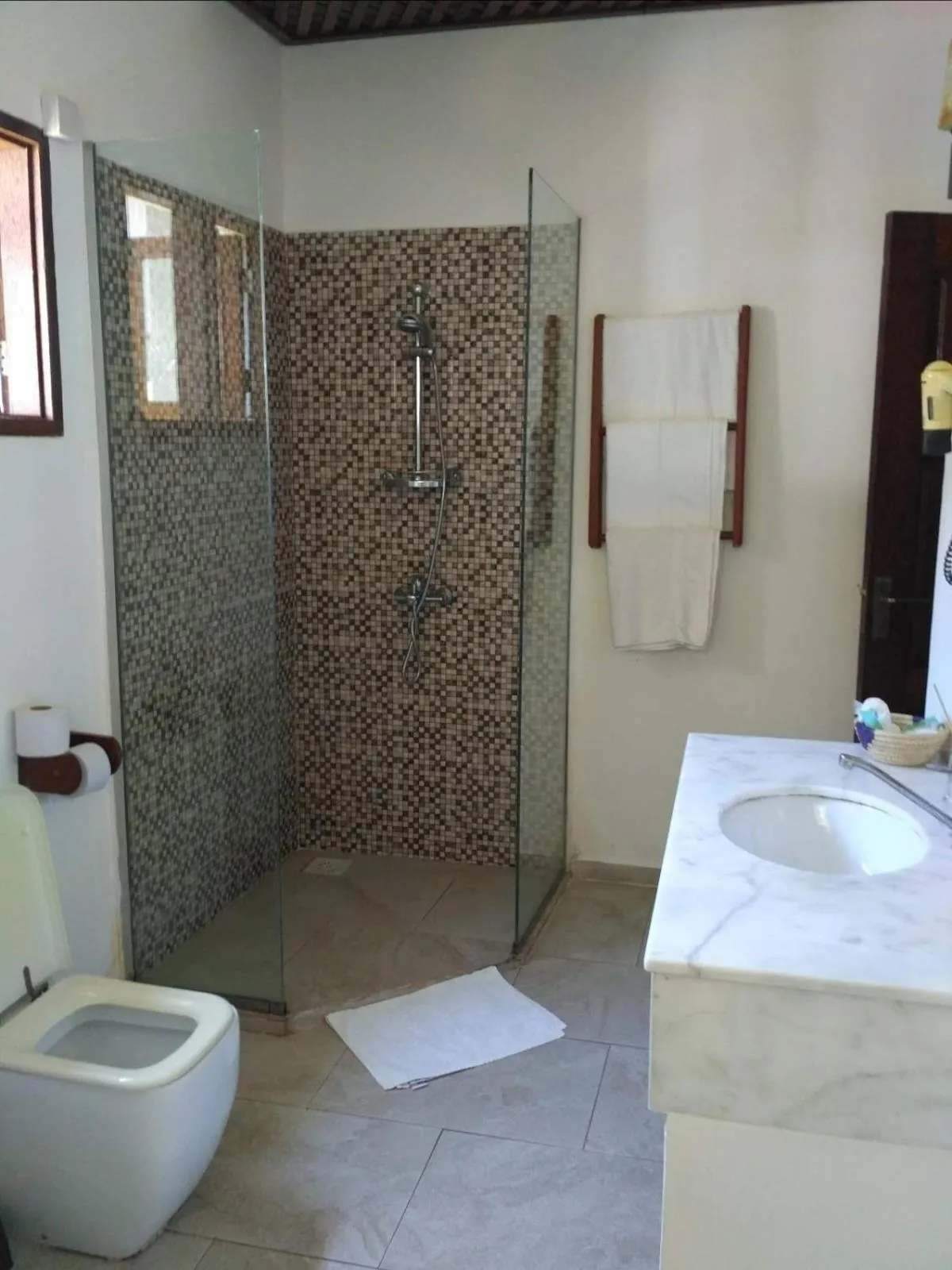 Shower in Zanzibar Bahari Villas