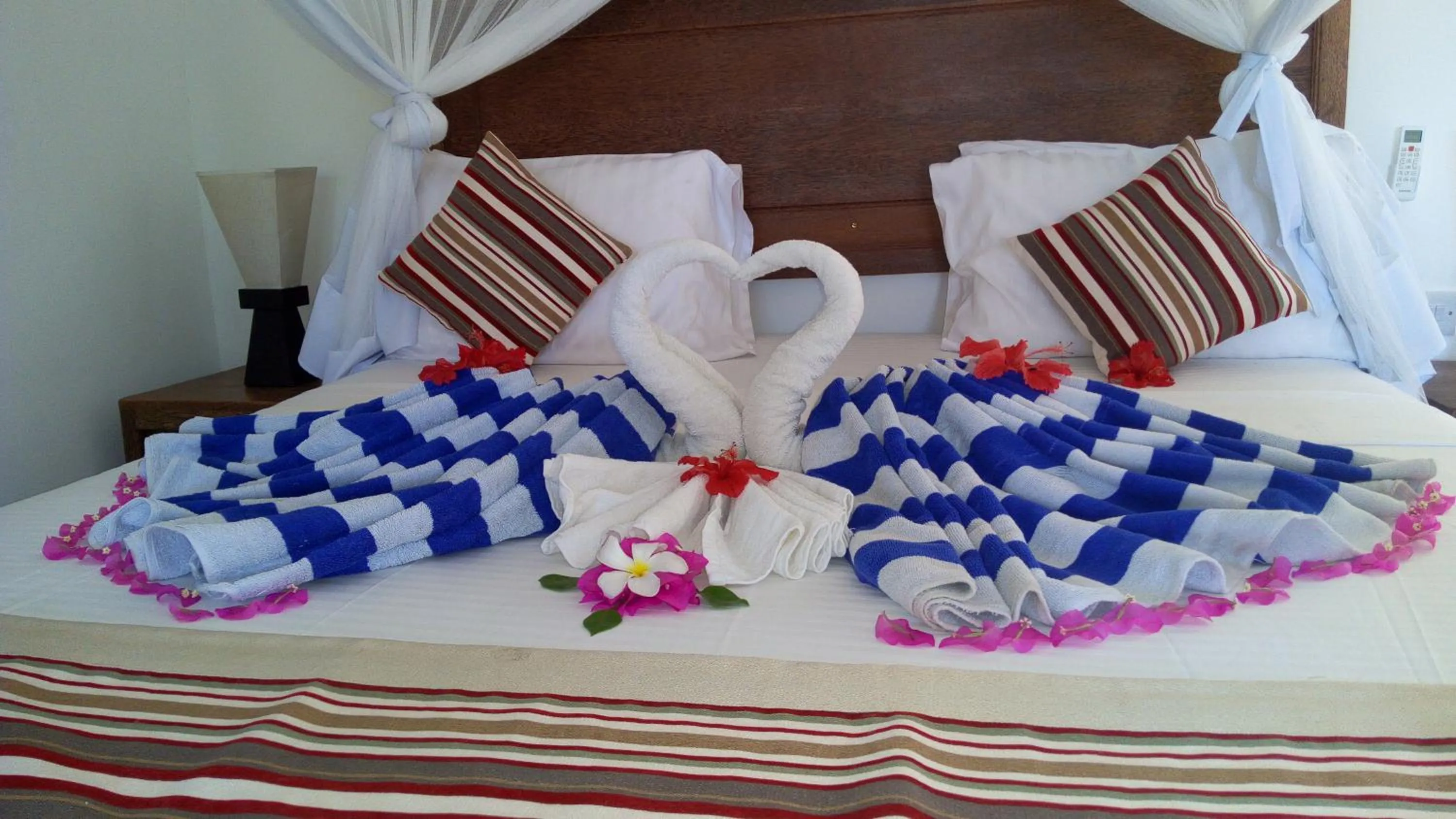 Bed in Zanzibar Bahari Villas