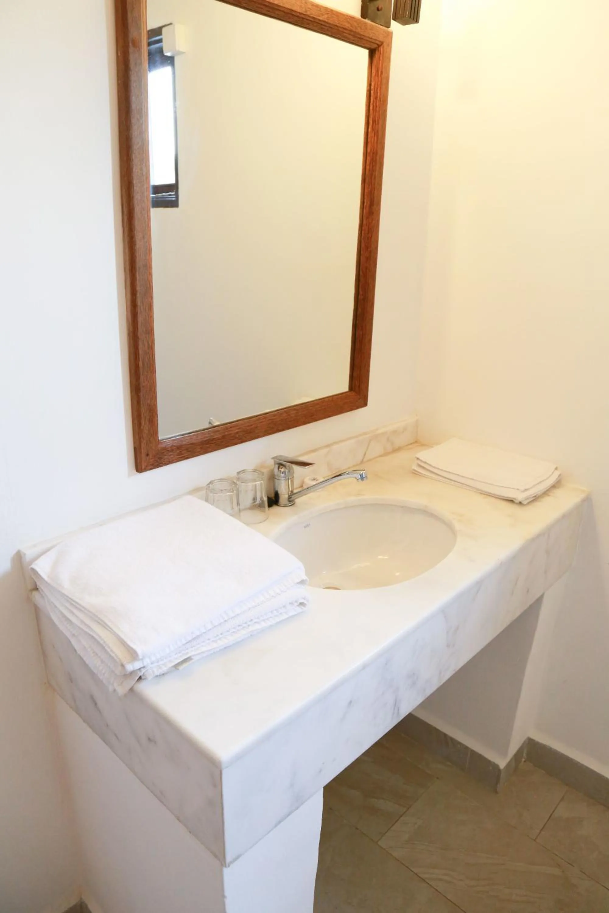Bathroom in Zanzibar Bahari Villas