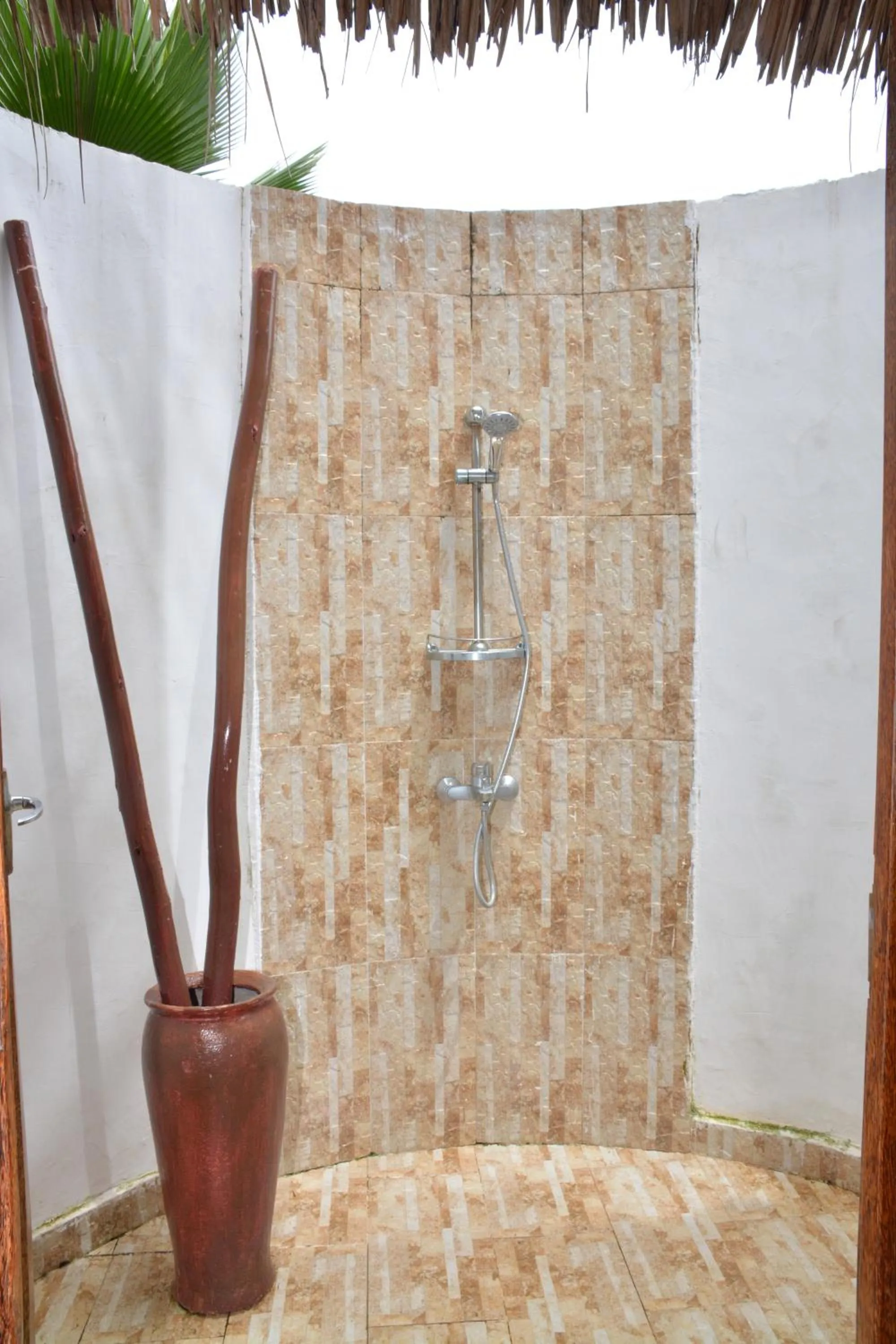 Property building in Zanzibar Bahari Villas