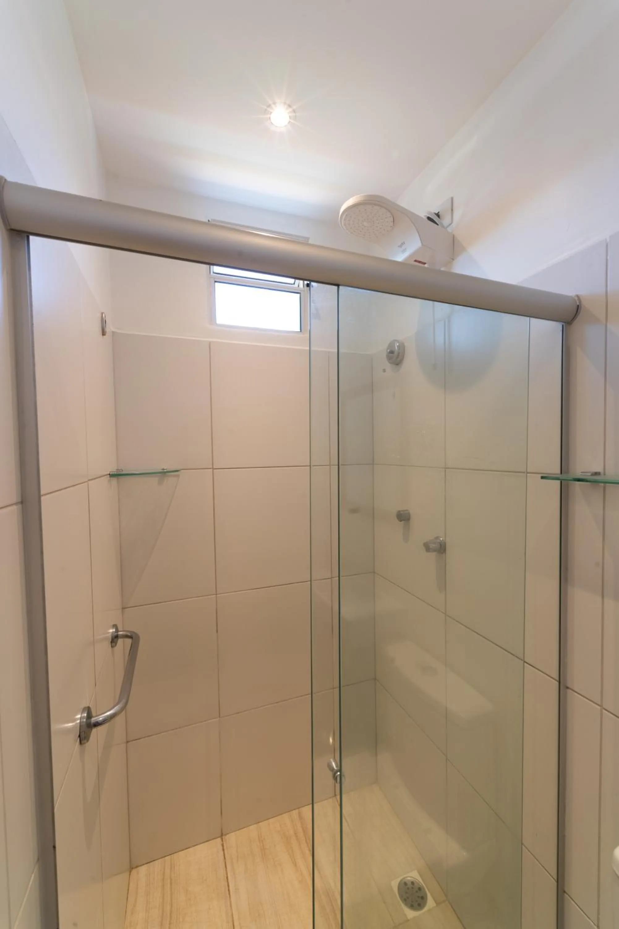 Shower in Pousada Malibu