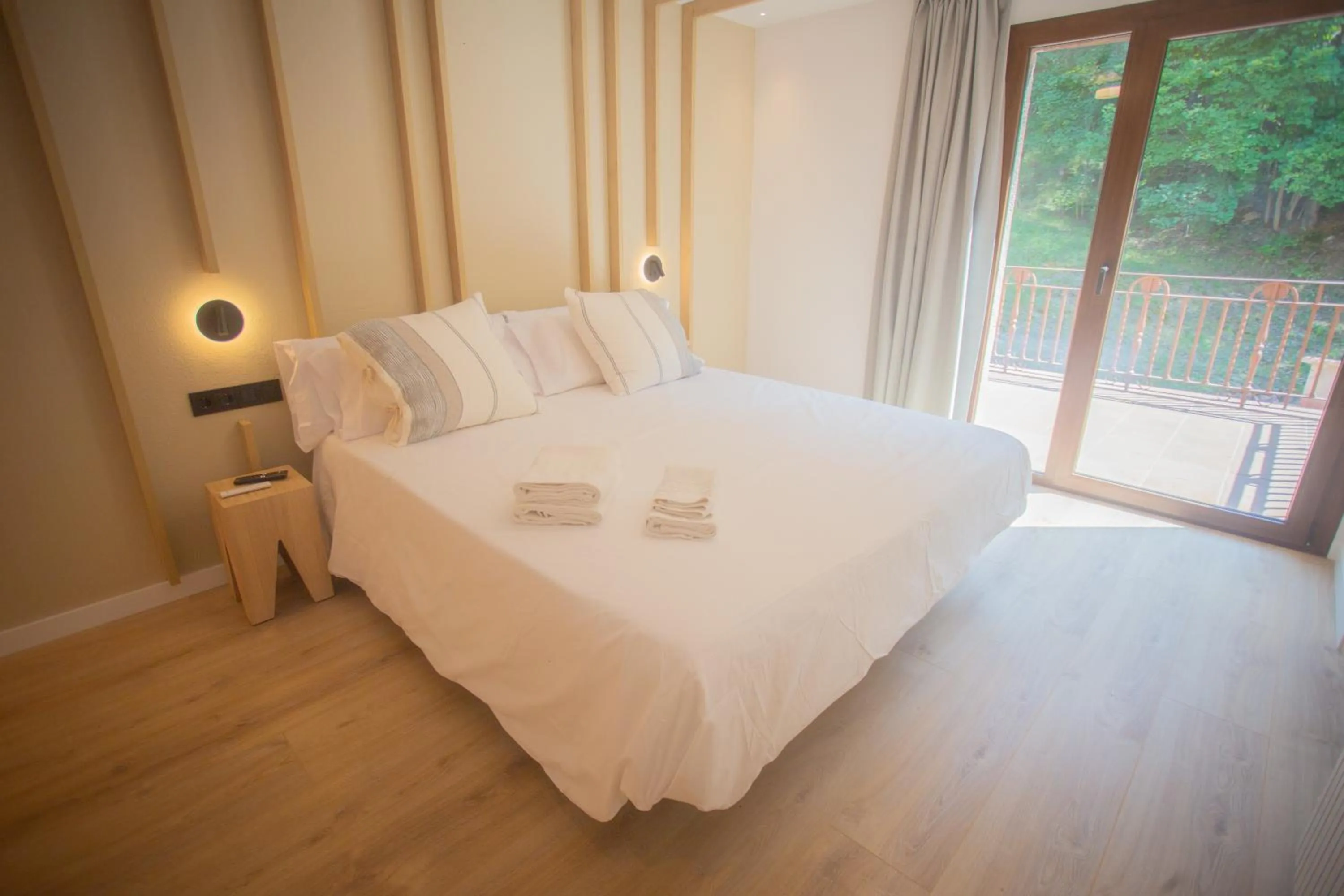 Bed in L'indret del Pedraforca Adults Only