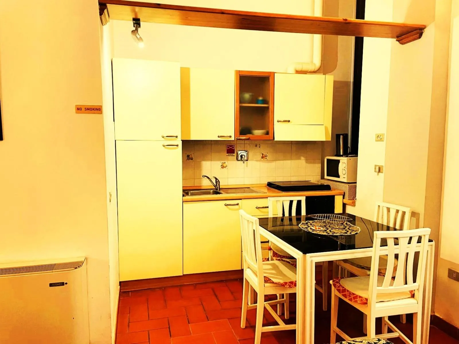 Kitchen or kitchenette in Residence La Contessina