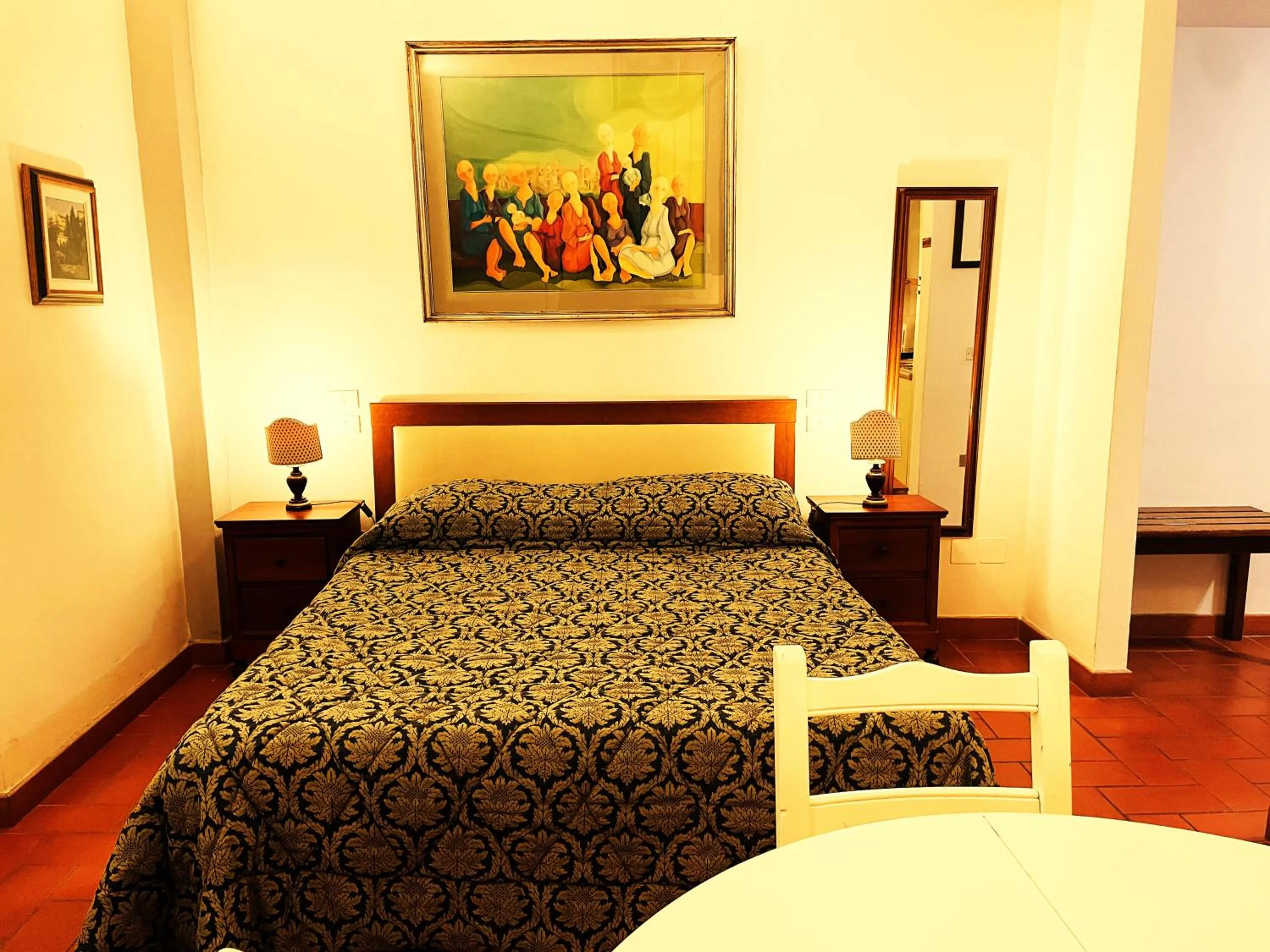 Photo of the whole room, Bed in Residence La Contessina