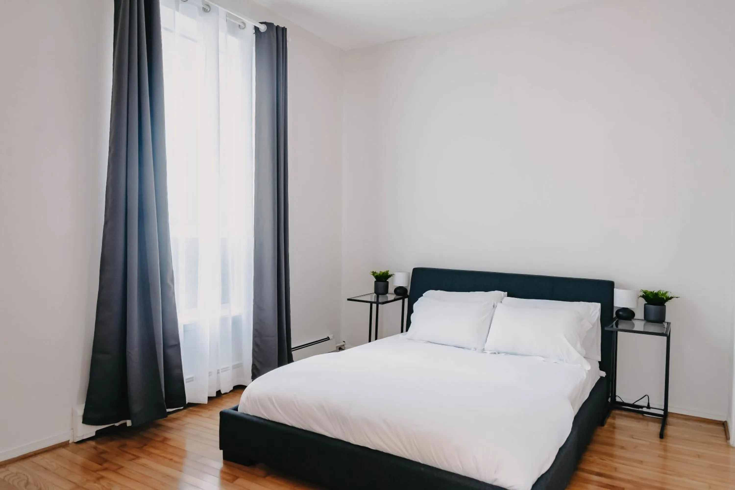 Bed in Lum The Queen