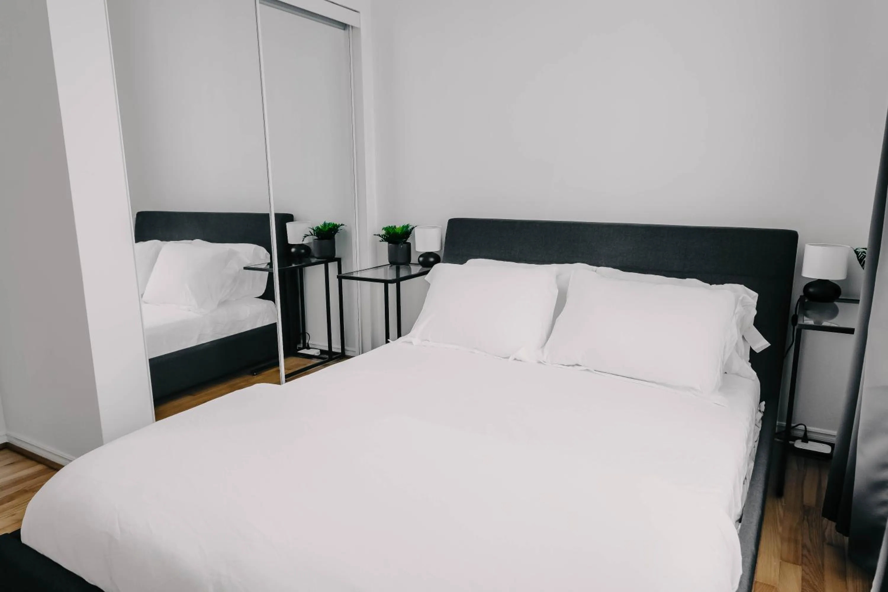 Bed in Lum The Queen