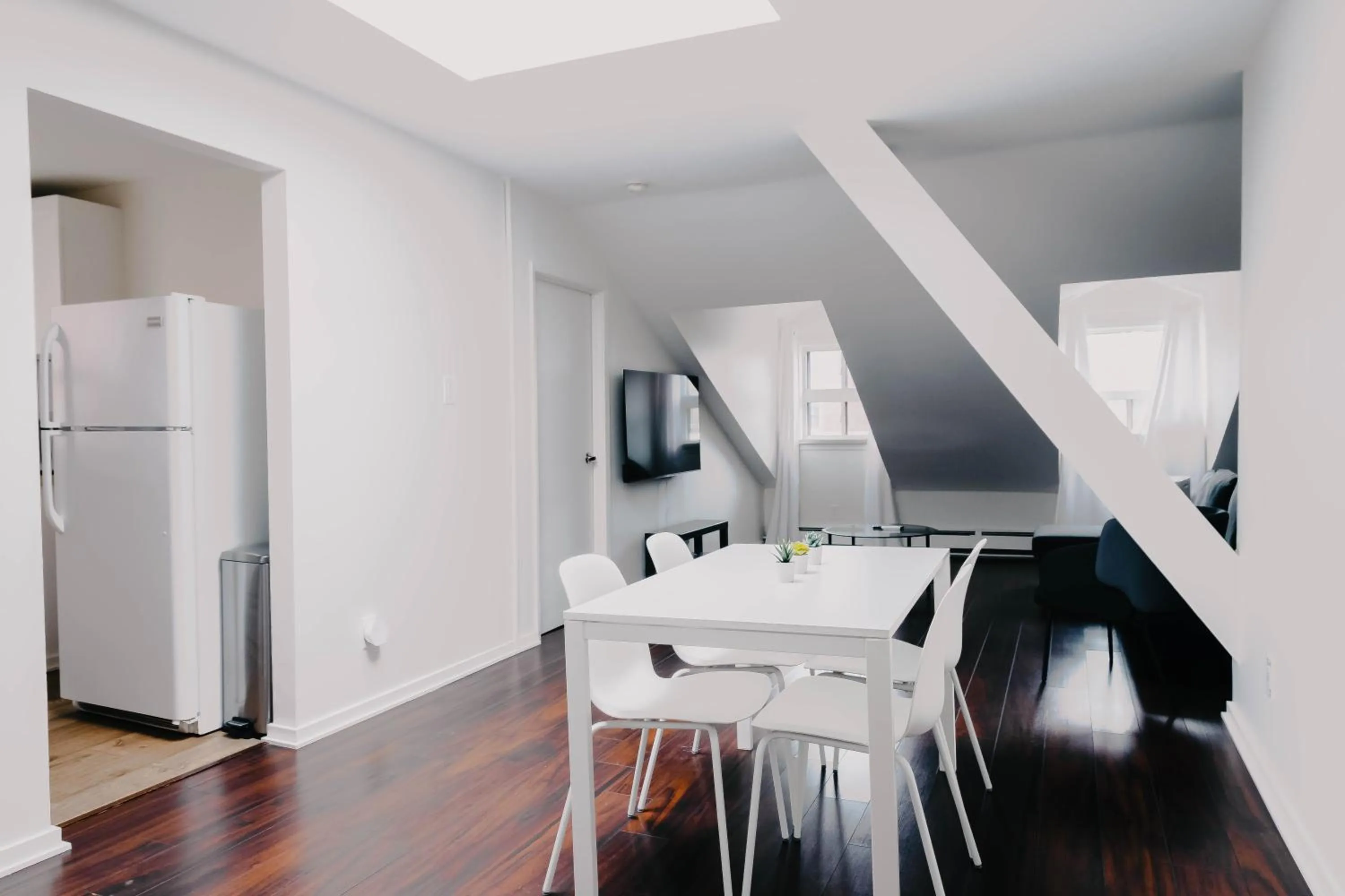 Dining area in Lum The Queen