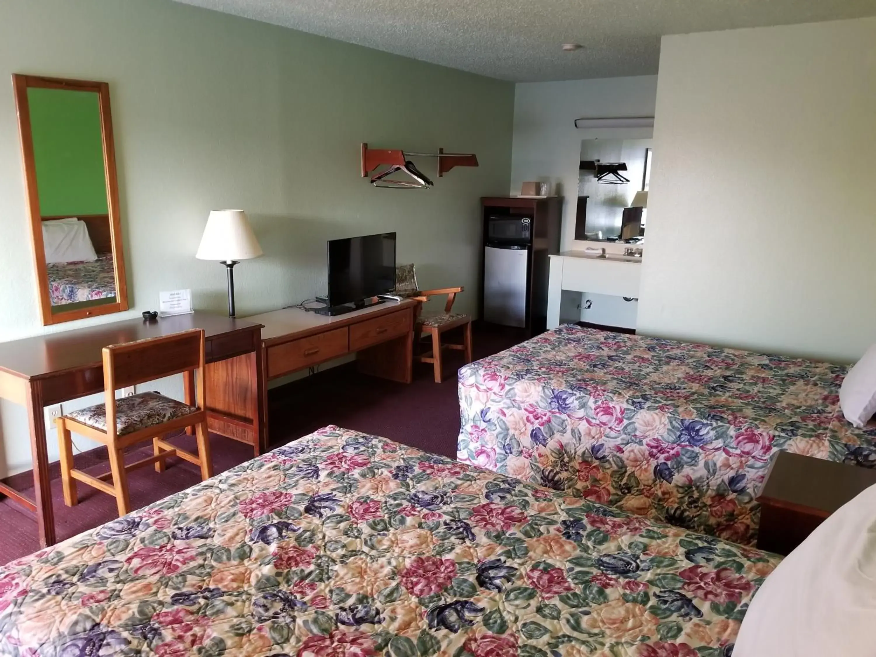 Double Room in WestWorld Country Inn Double Room in WestWorld Country Inn