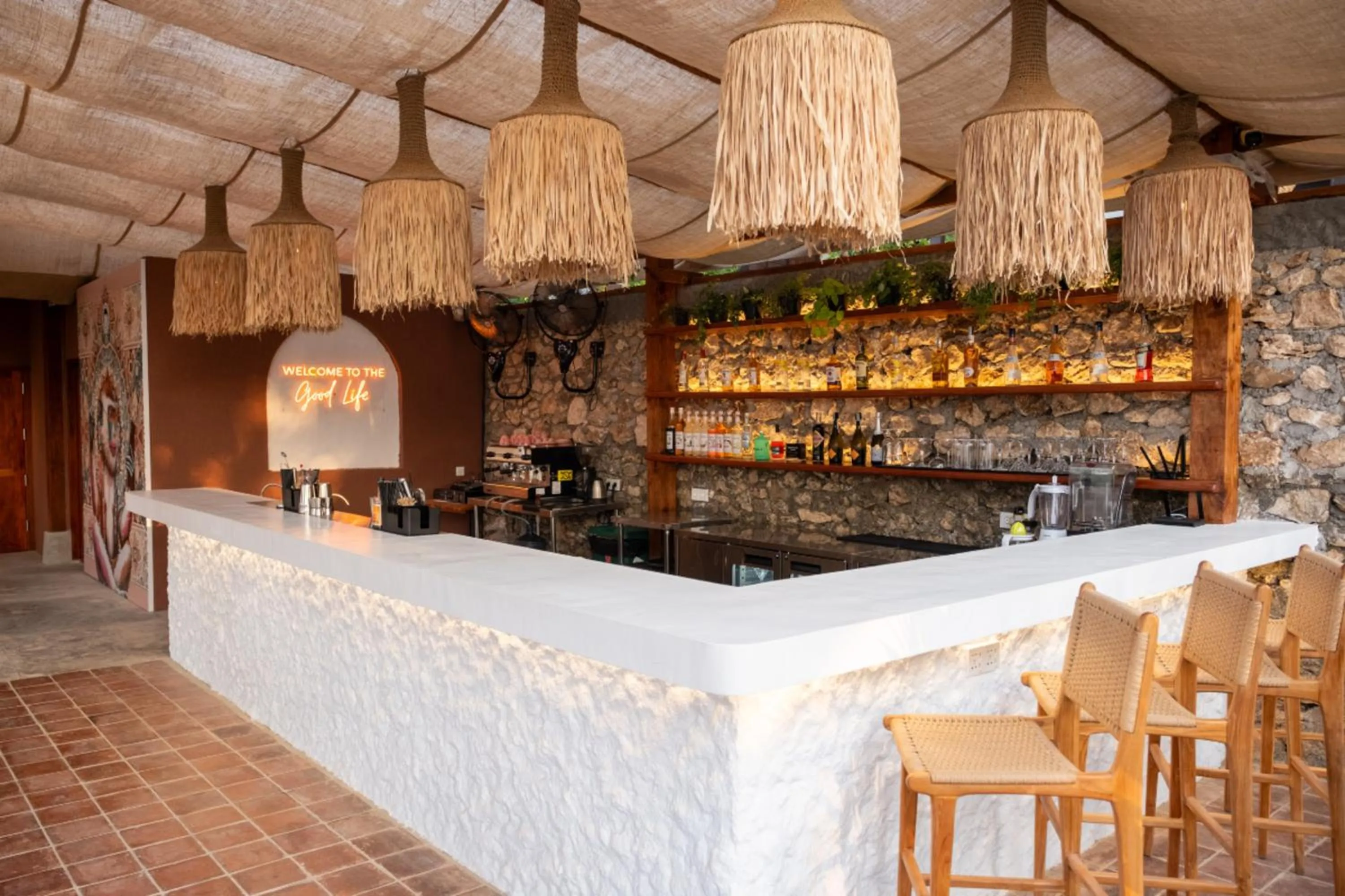Lounge or bar in Mad Monkey Nusa Lembongan