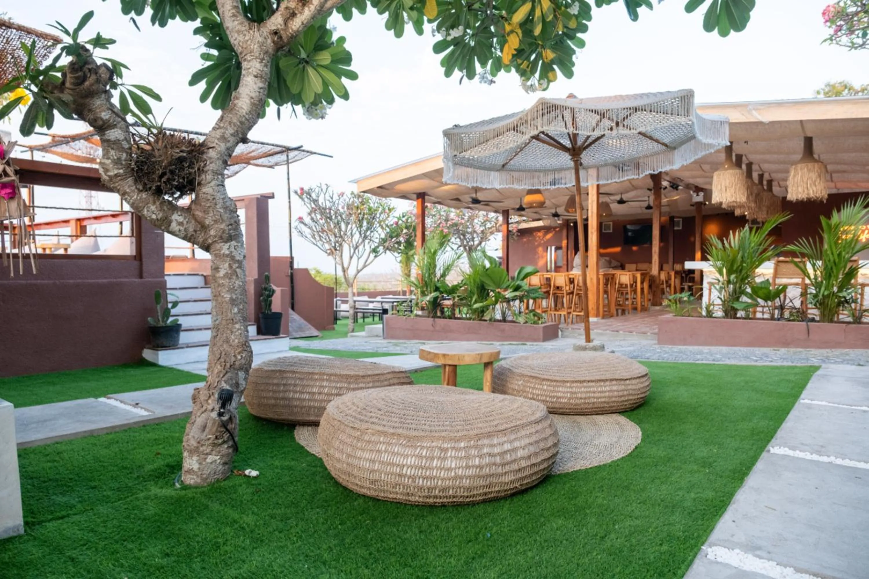 Garden in Mad Monkey Nusa Lembongan