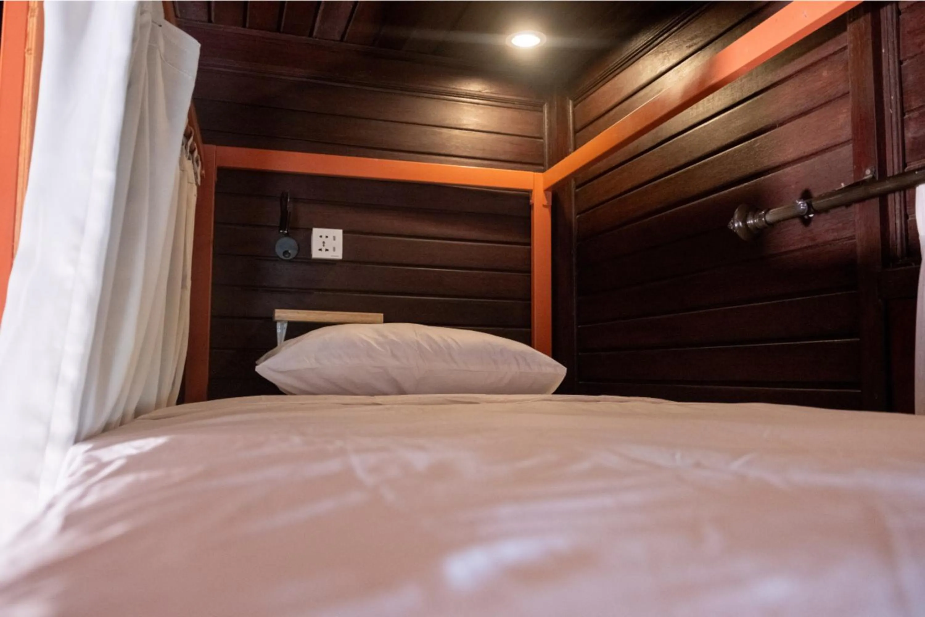 Bed in Mad Monkey Nusa Lembongan