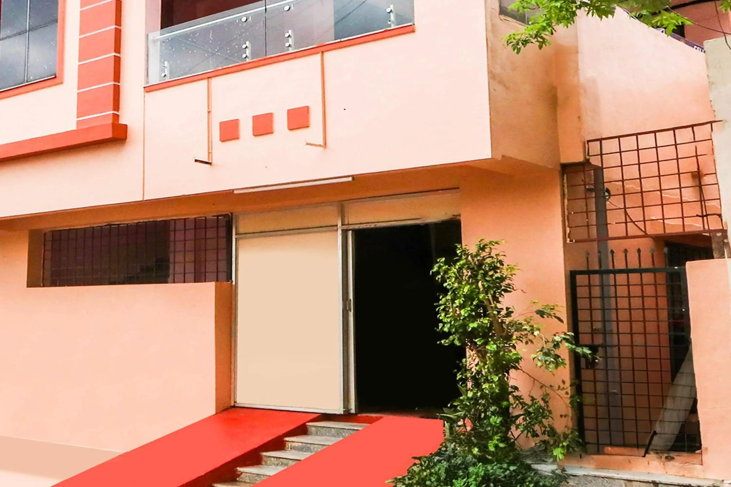 Facade/entrance in Hotel O Shirdi Blissful Residency