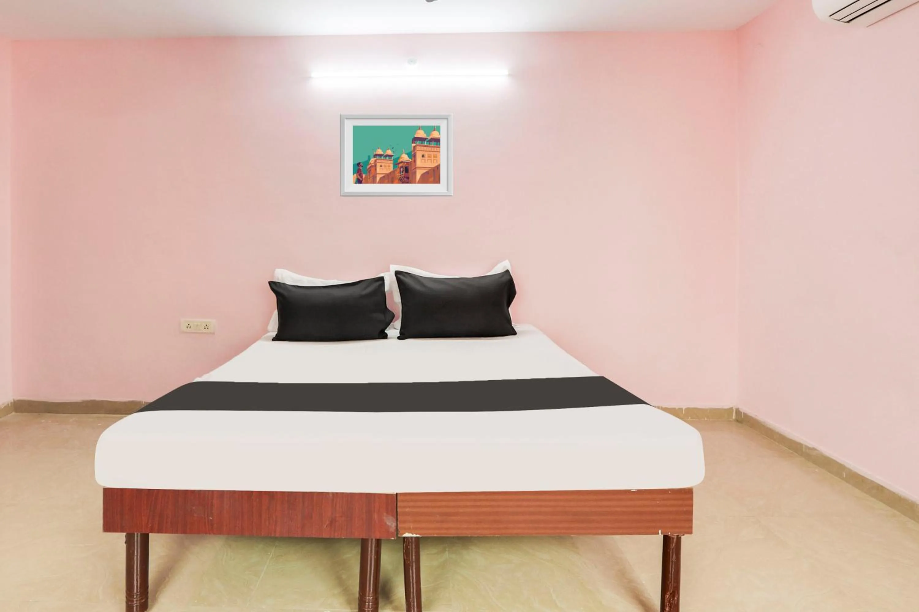 Bedroom, Bed in Hotel O Shirdi Blissful Residency