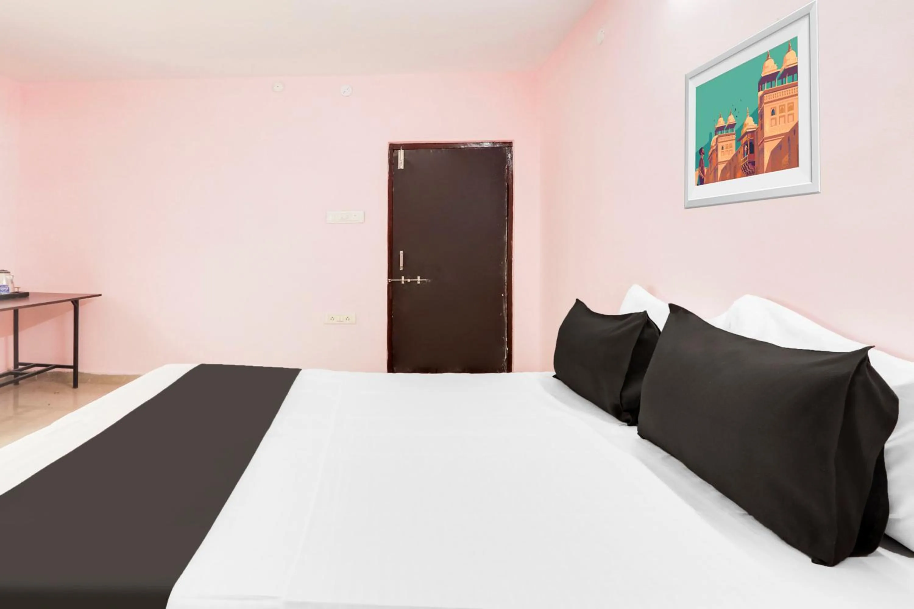Bedroom, Bed in Hotel O Shirdi Blissful Residency