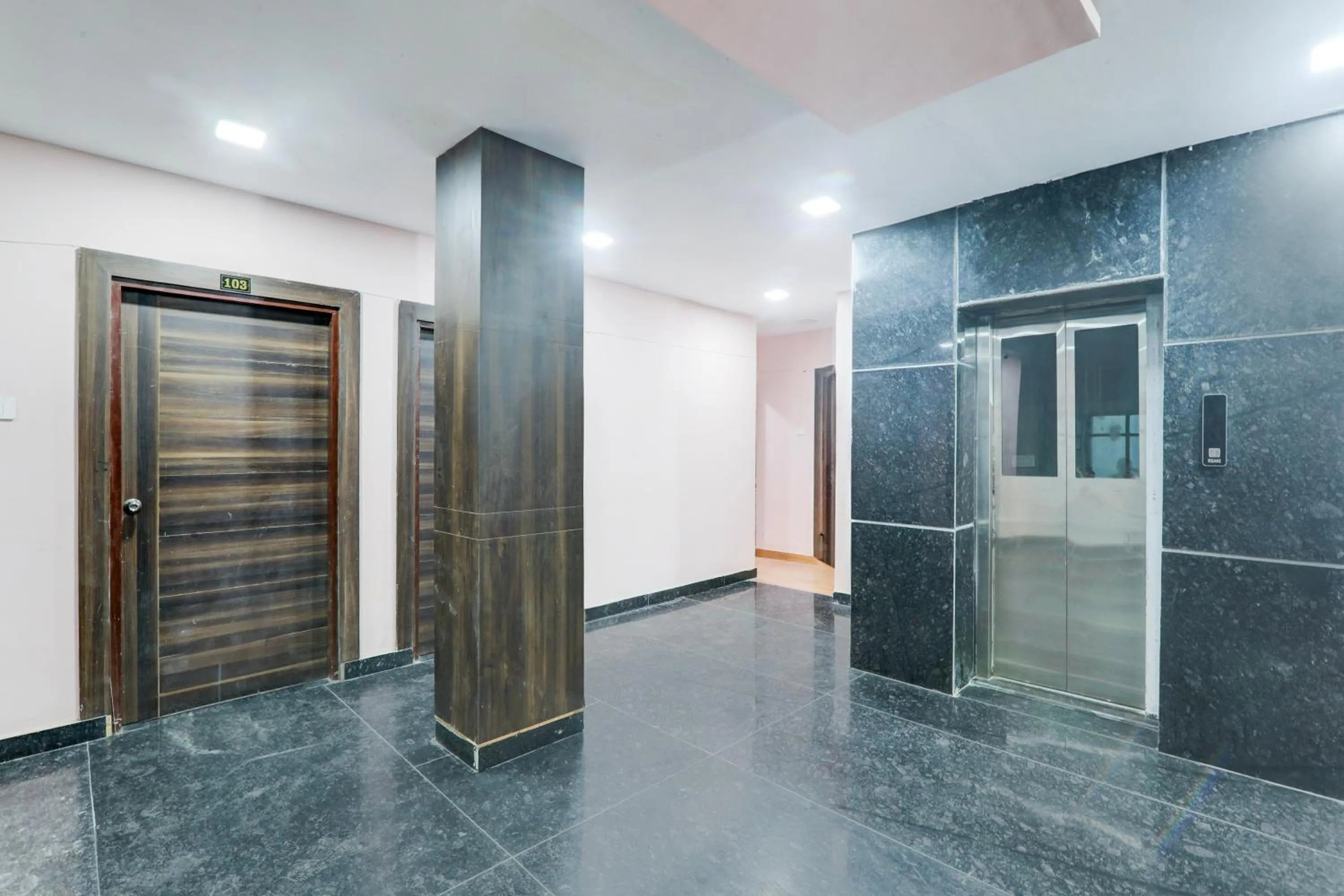 Lobby or reception in Hotel O BBD Lucknow Formerly 7th Heaven