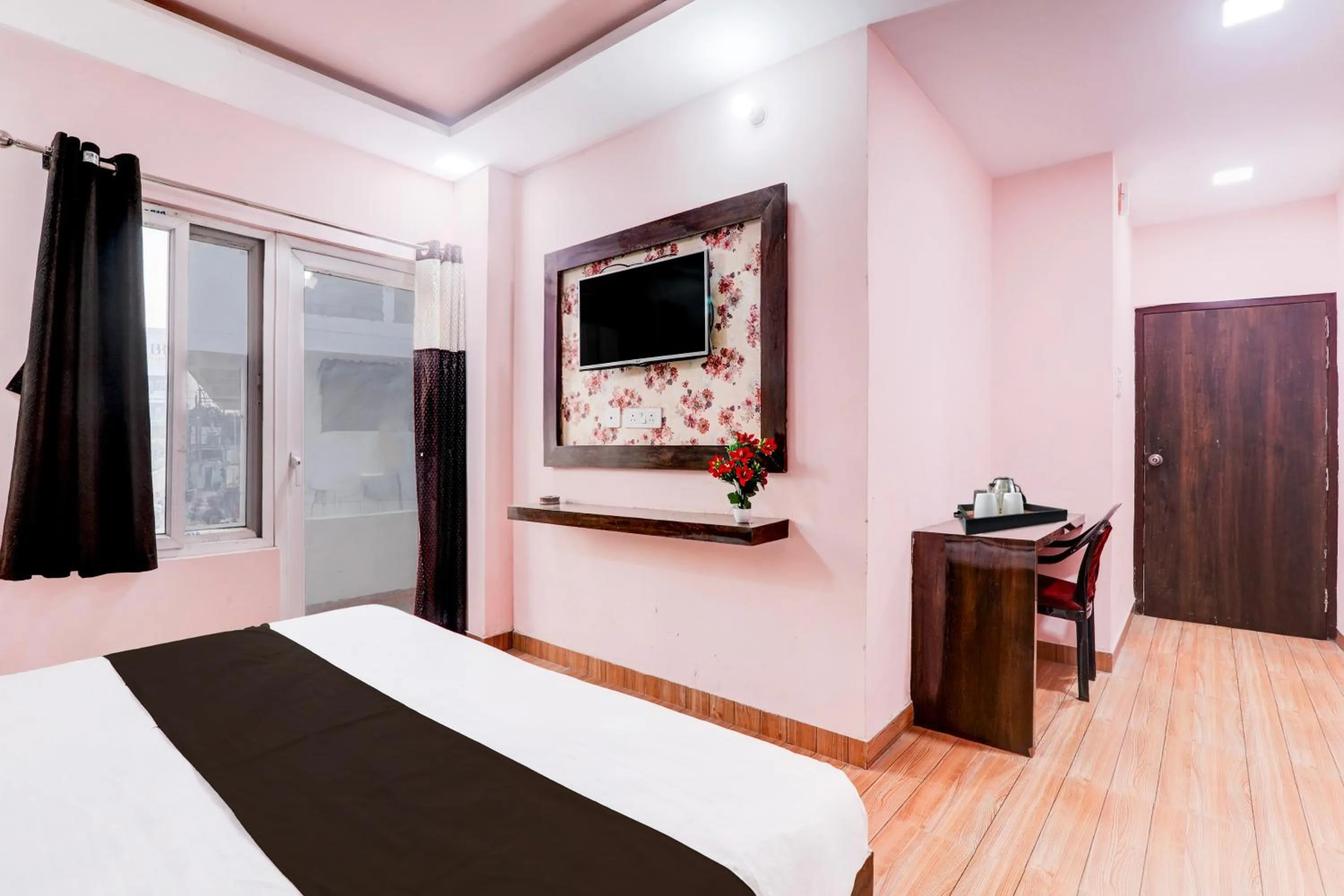 Bedroom, Bed in Hotel O BBD Lucknow Formerly 7th Heaven