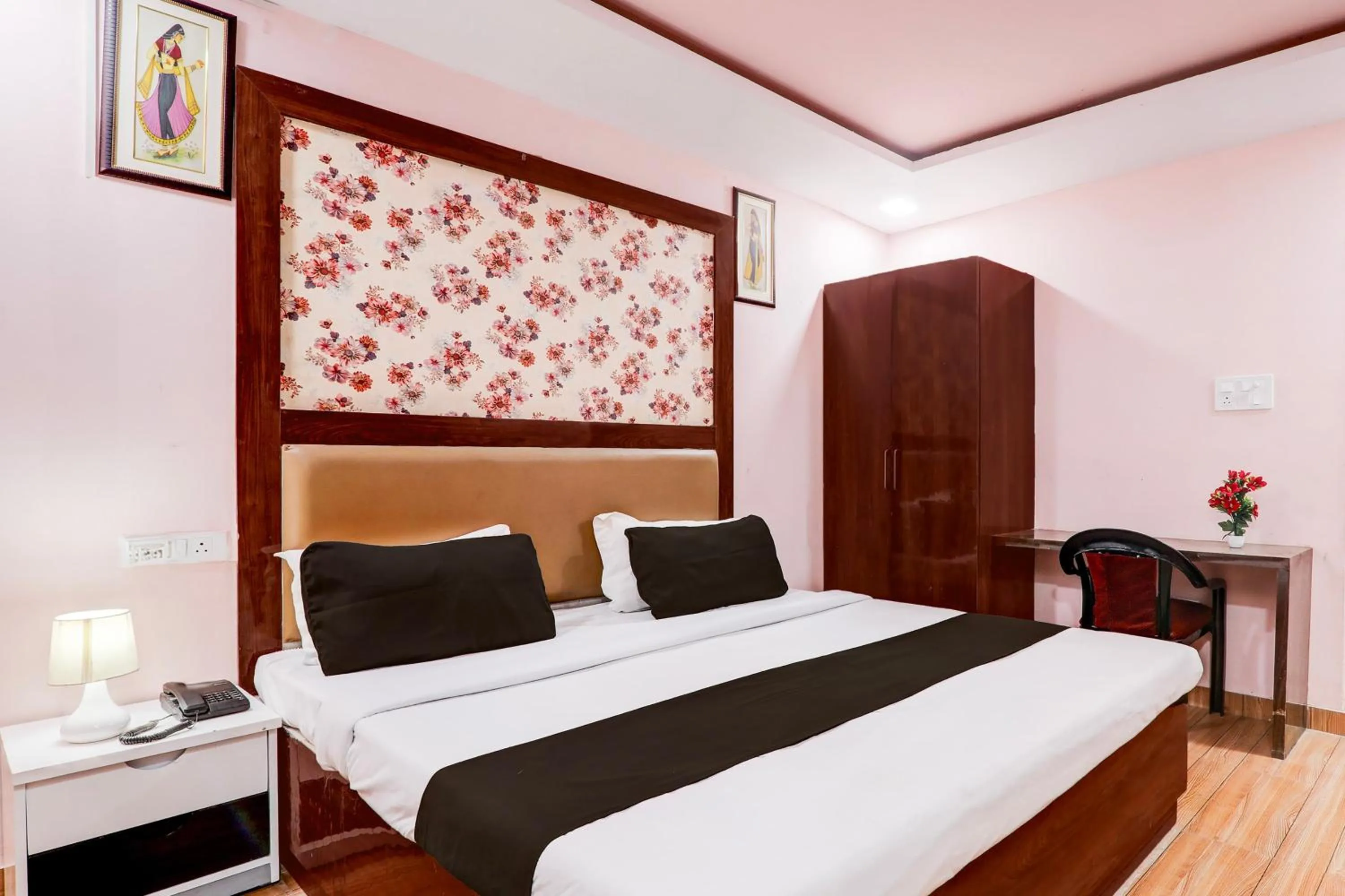 Bedroom, Bed in Hotel O BBD Lucknow Formerly 7th Heaven