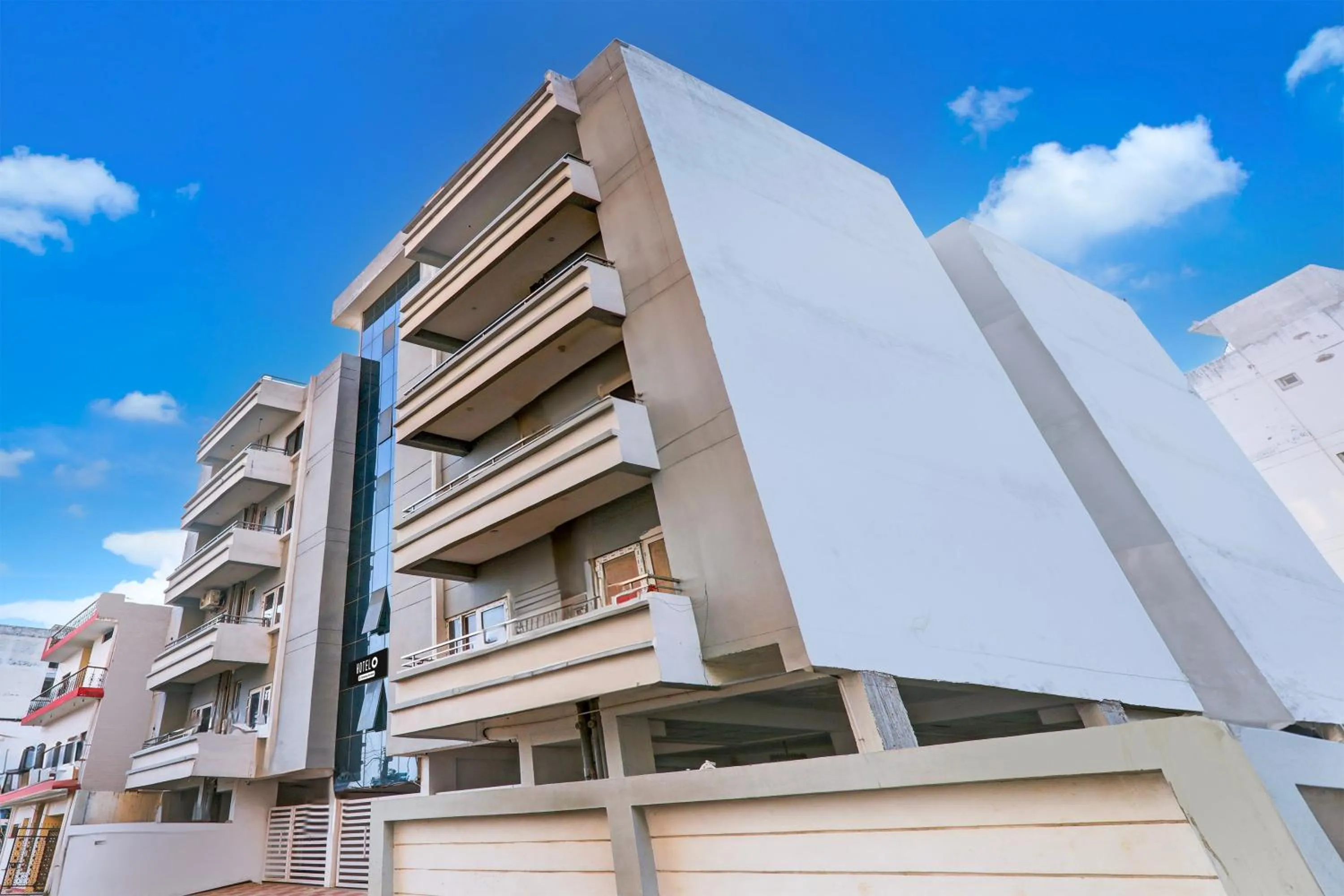 Facade/entrance in Hotel O BBD Lucknow Formerly 7th Heaven