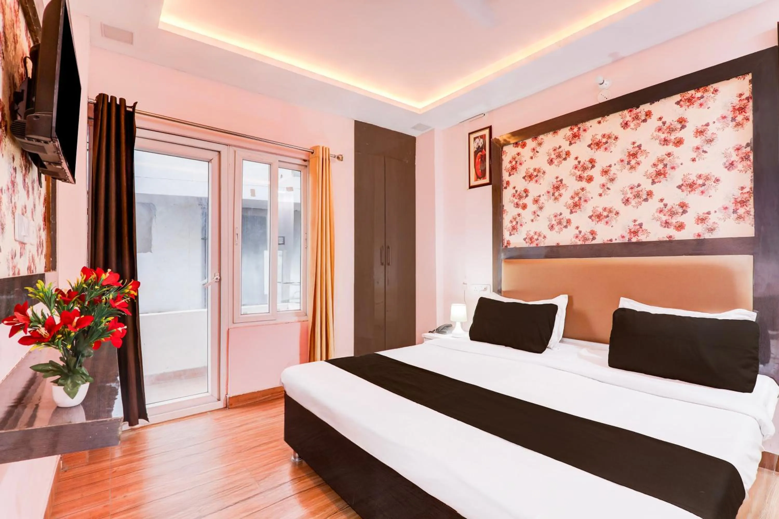 Bedroom, Bed in Hotel O BBD Lucknow Formerly 7th Heaven