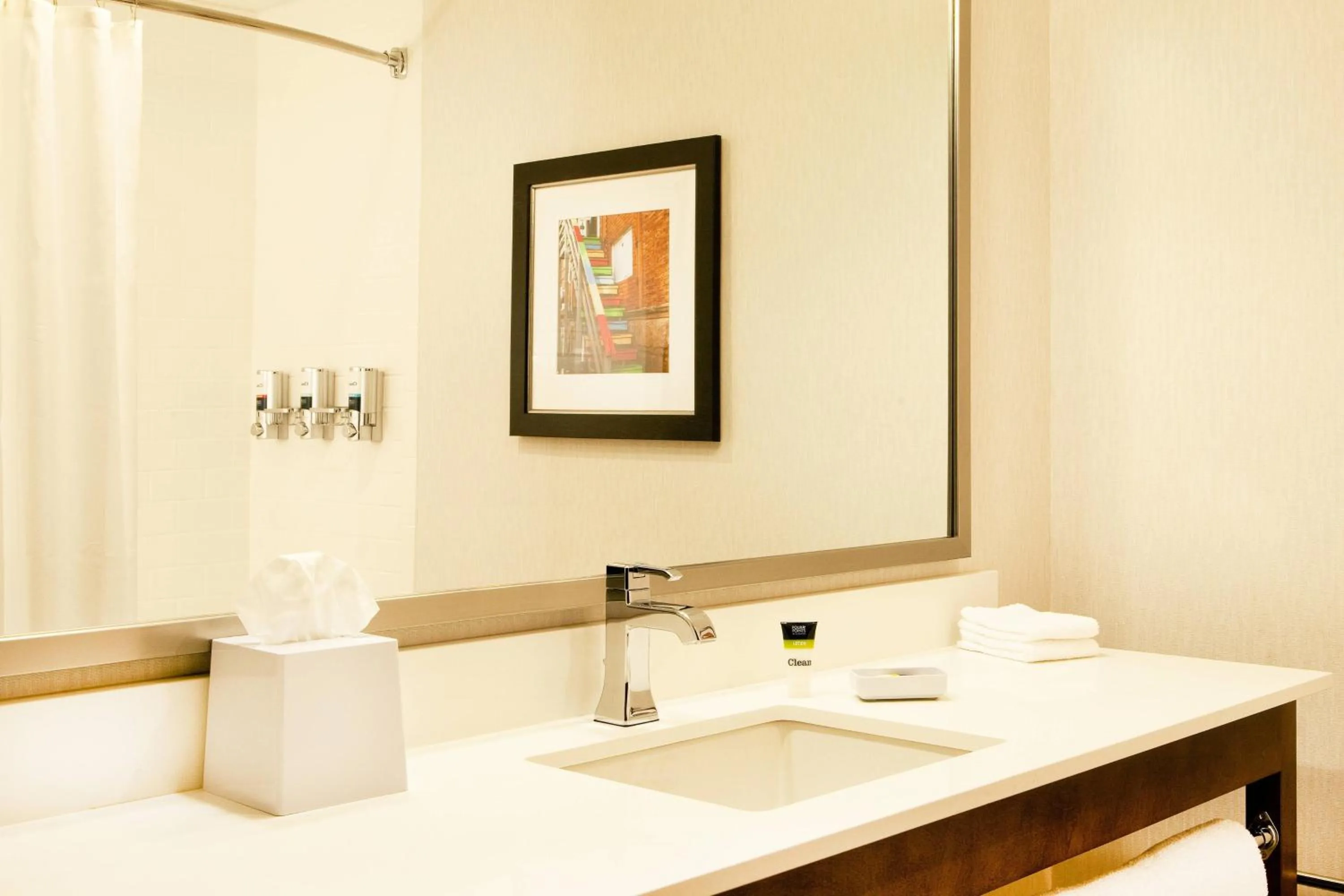 Bathroom in Four Points by Sheraton Newark Christiana Wilmington