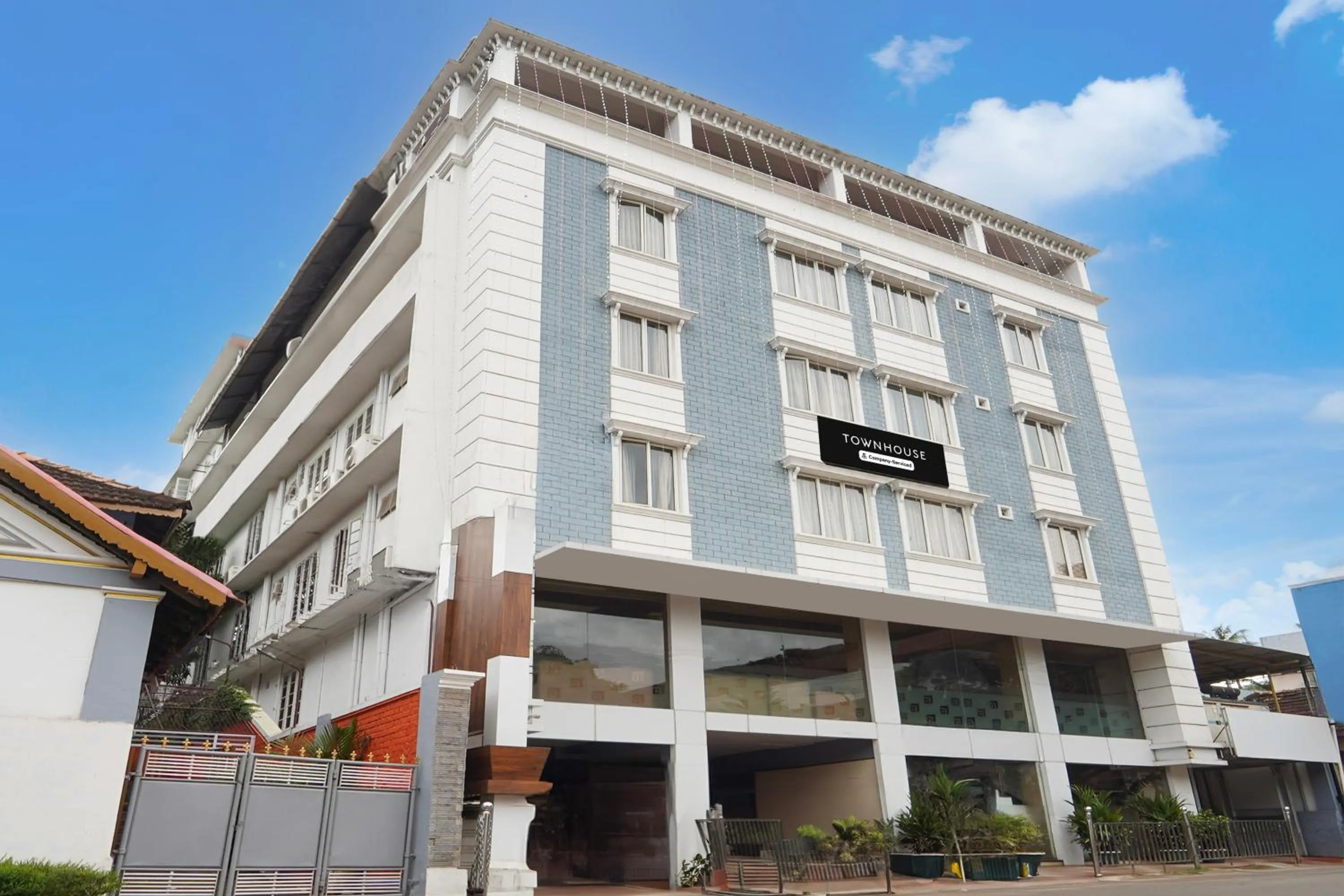 Facade/entrance in Super Townhouse MG Road Trivandrum Formerly Nandanam Park