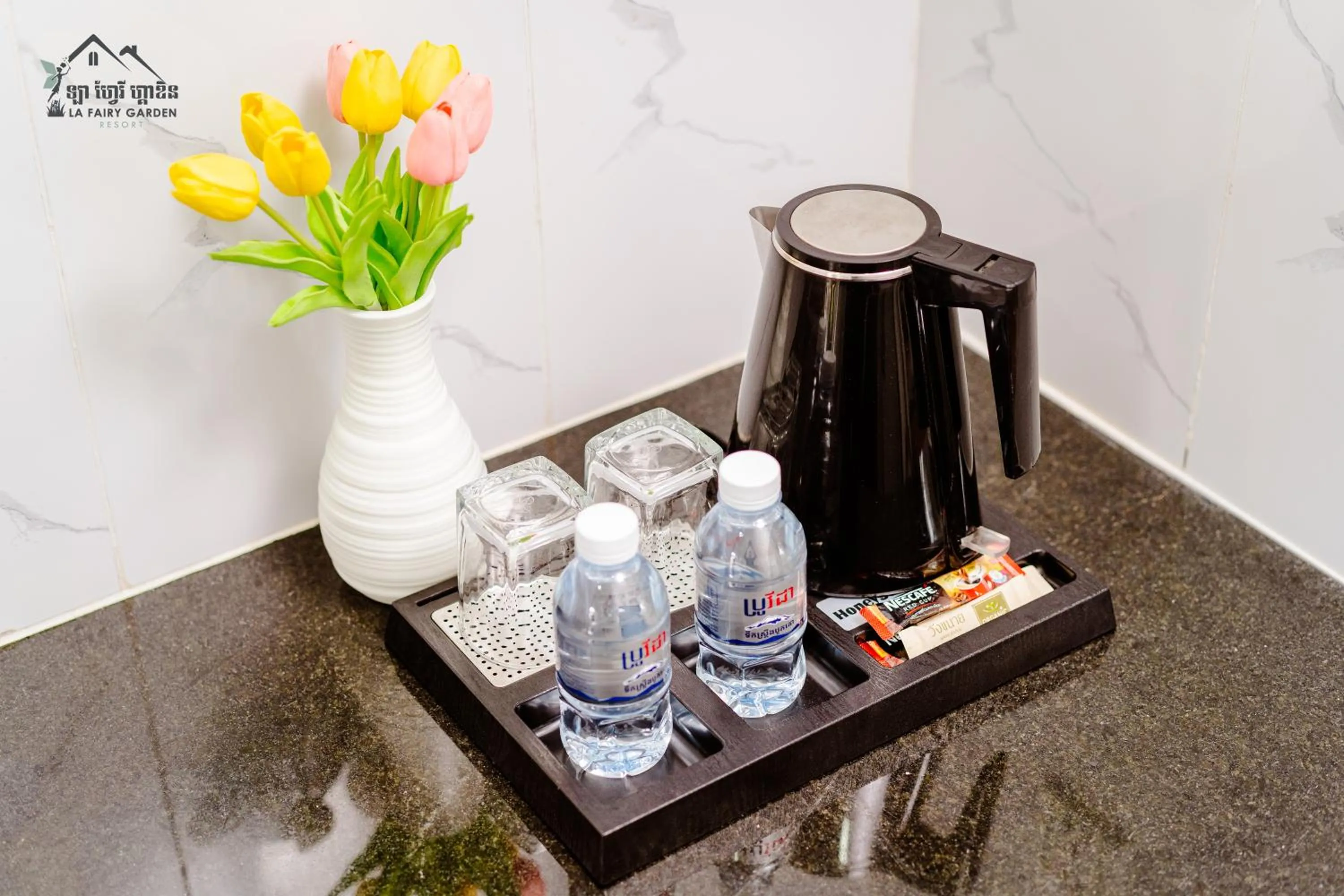 Coffee/tea facilities in La Fairy Garden Resort