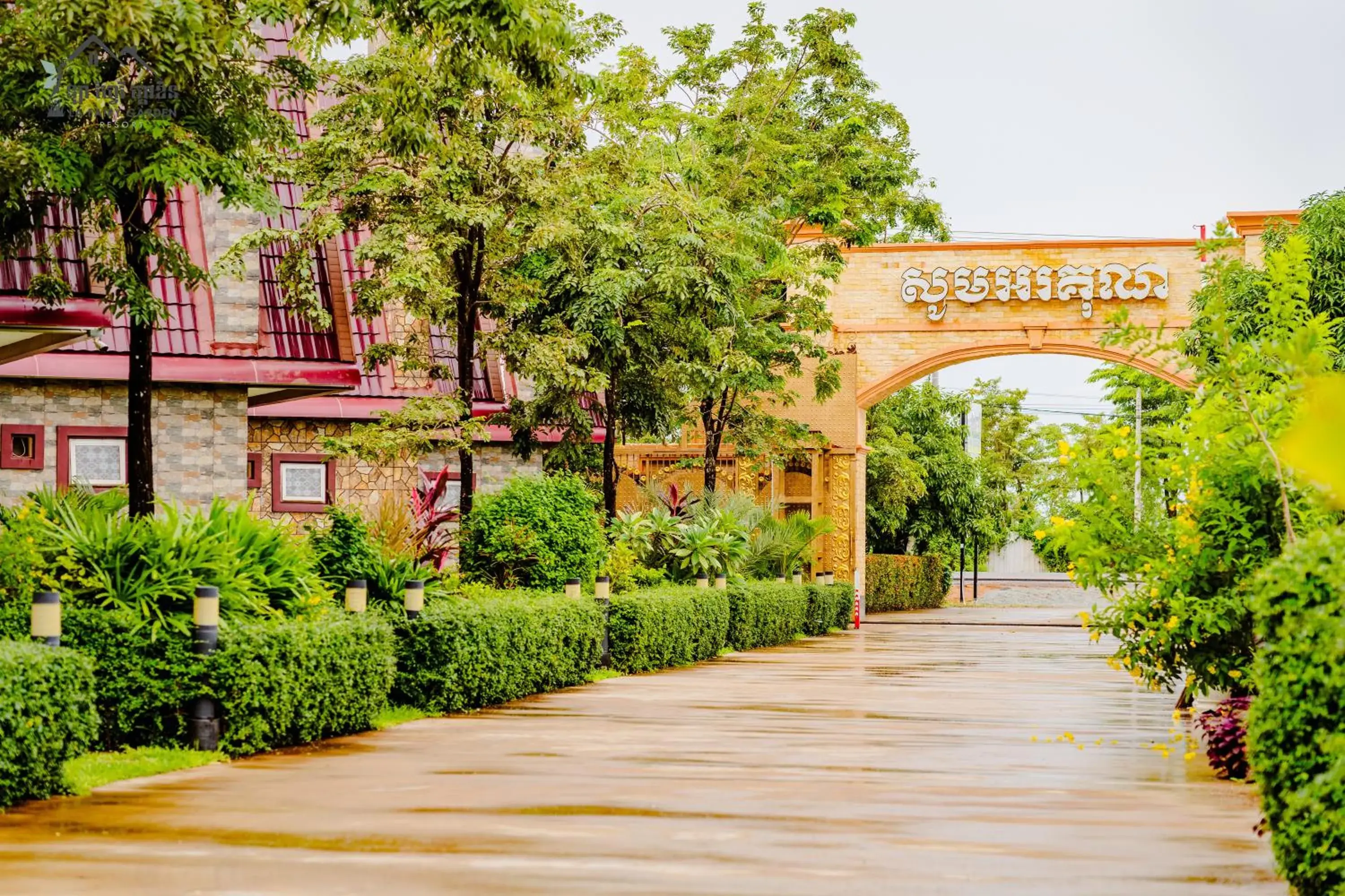 Deluxe Bungalow - single occupancy in La Fairy Garden Resort Deluxe Bungalow - single occupancy in La Fairy Garden Resort